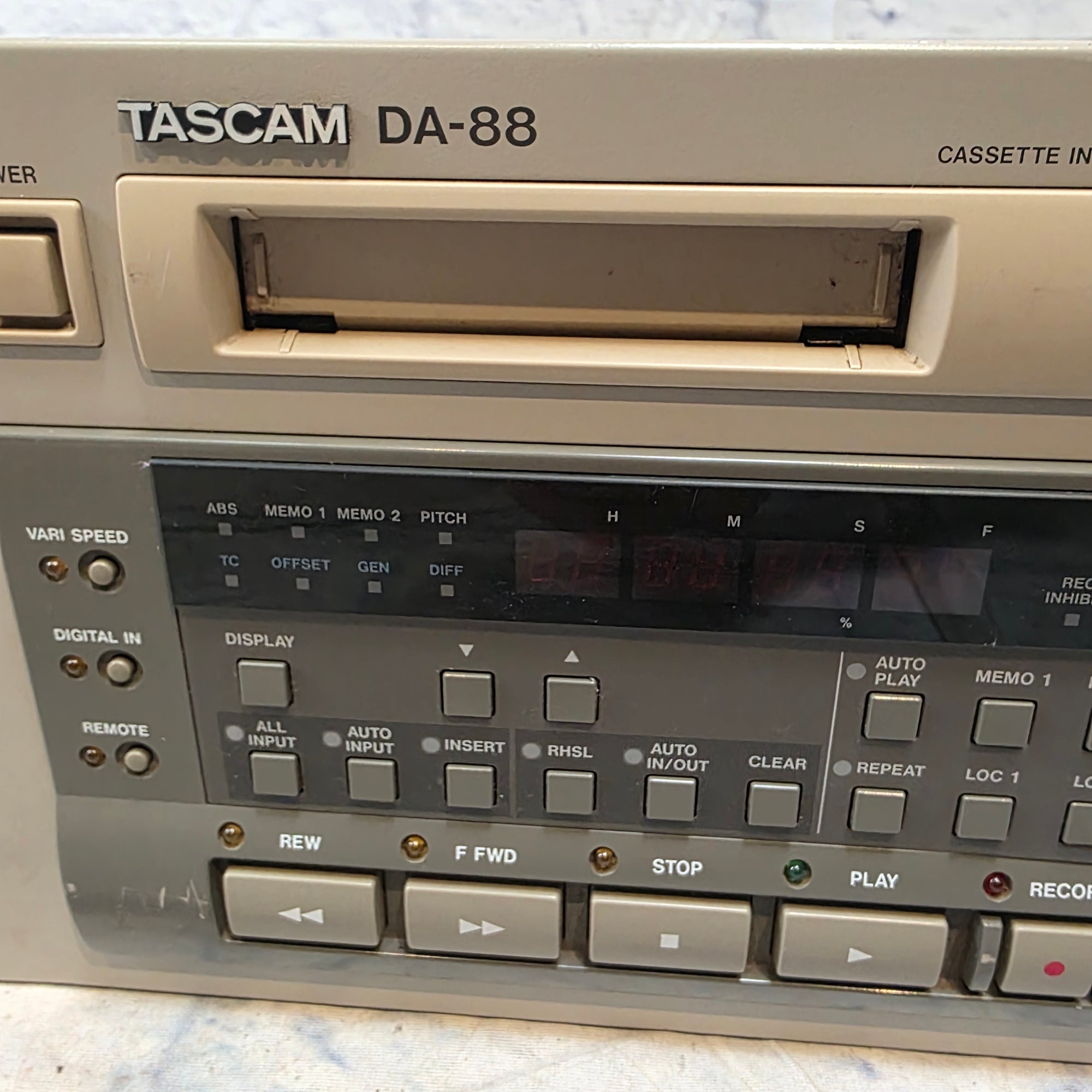 Tascam DA-88 Cassette Recorder (Medium)