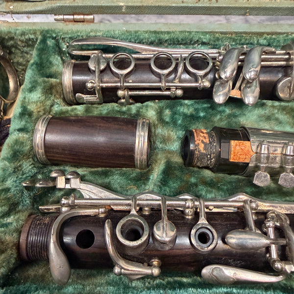 Conn Director USA Clarinet - AS IS needs servicing - Evolution Music