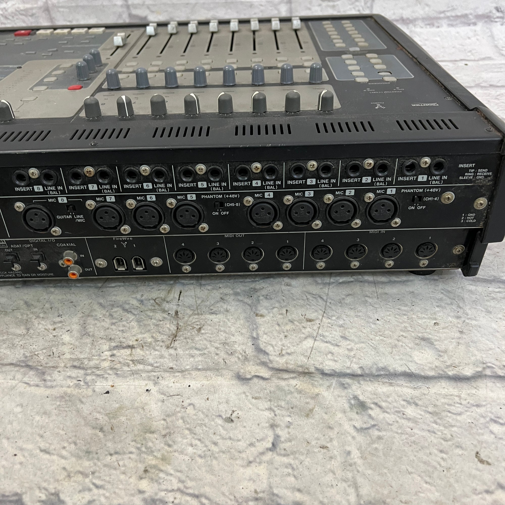 Tascam FW-1884 Mixer