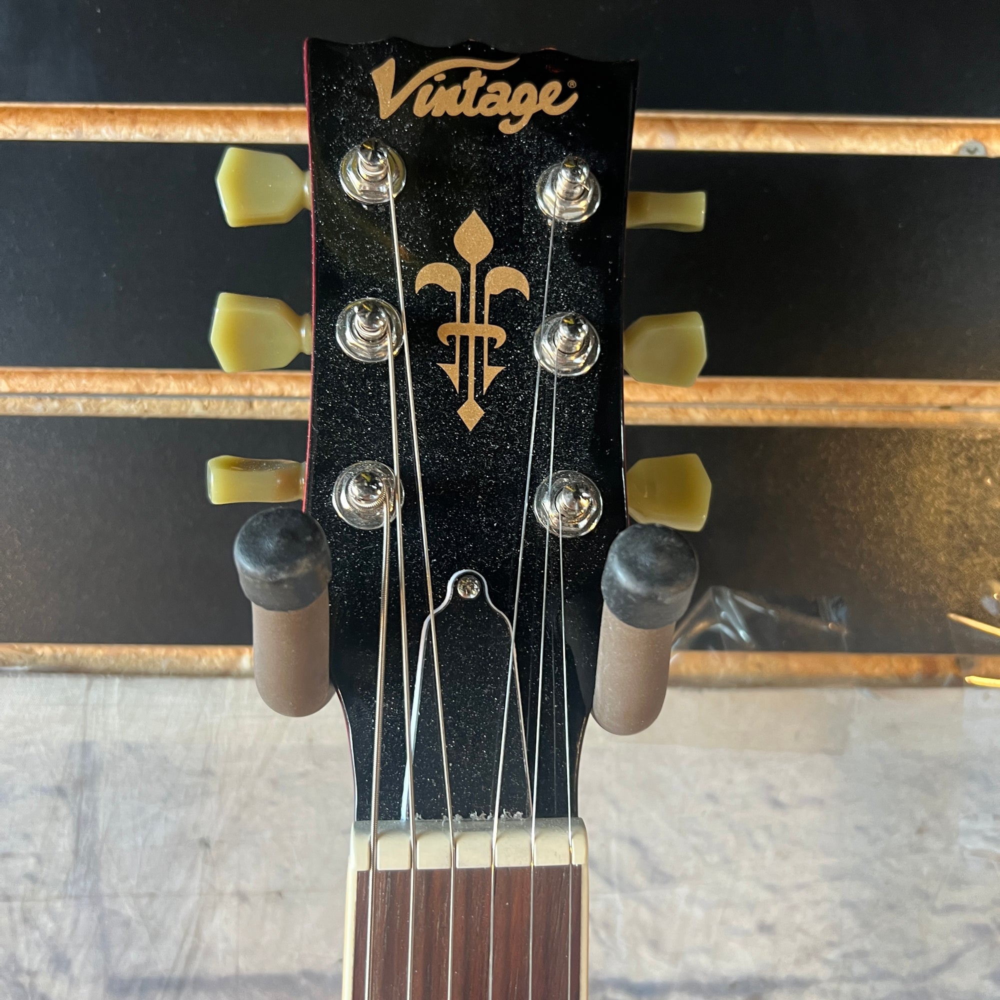 Vintage (Brand) VSA500CR Semi Hollow Semi Hollow