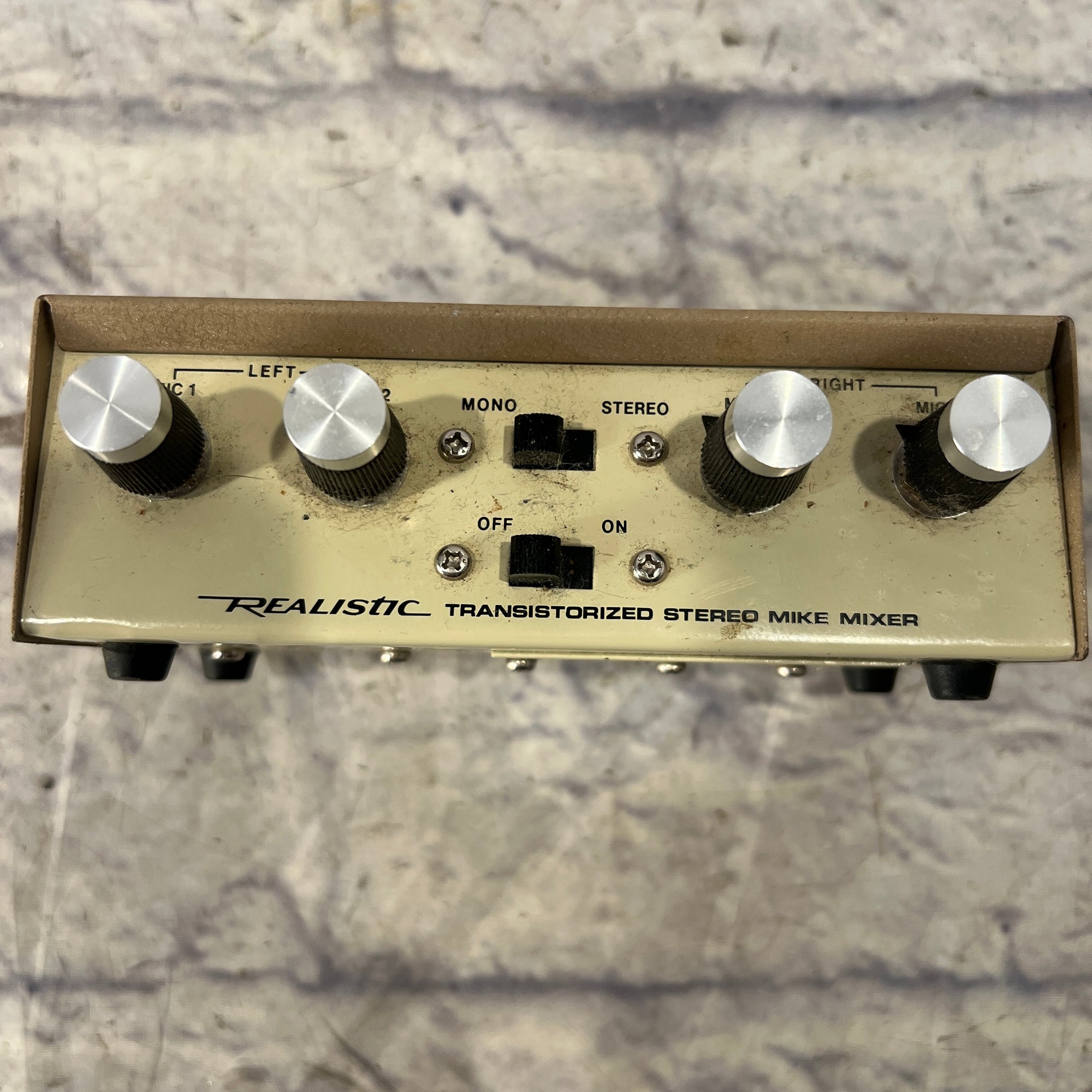 Realistic Stereo Mike Mixer