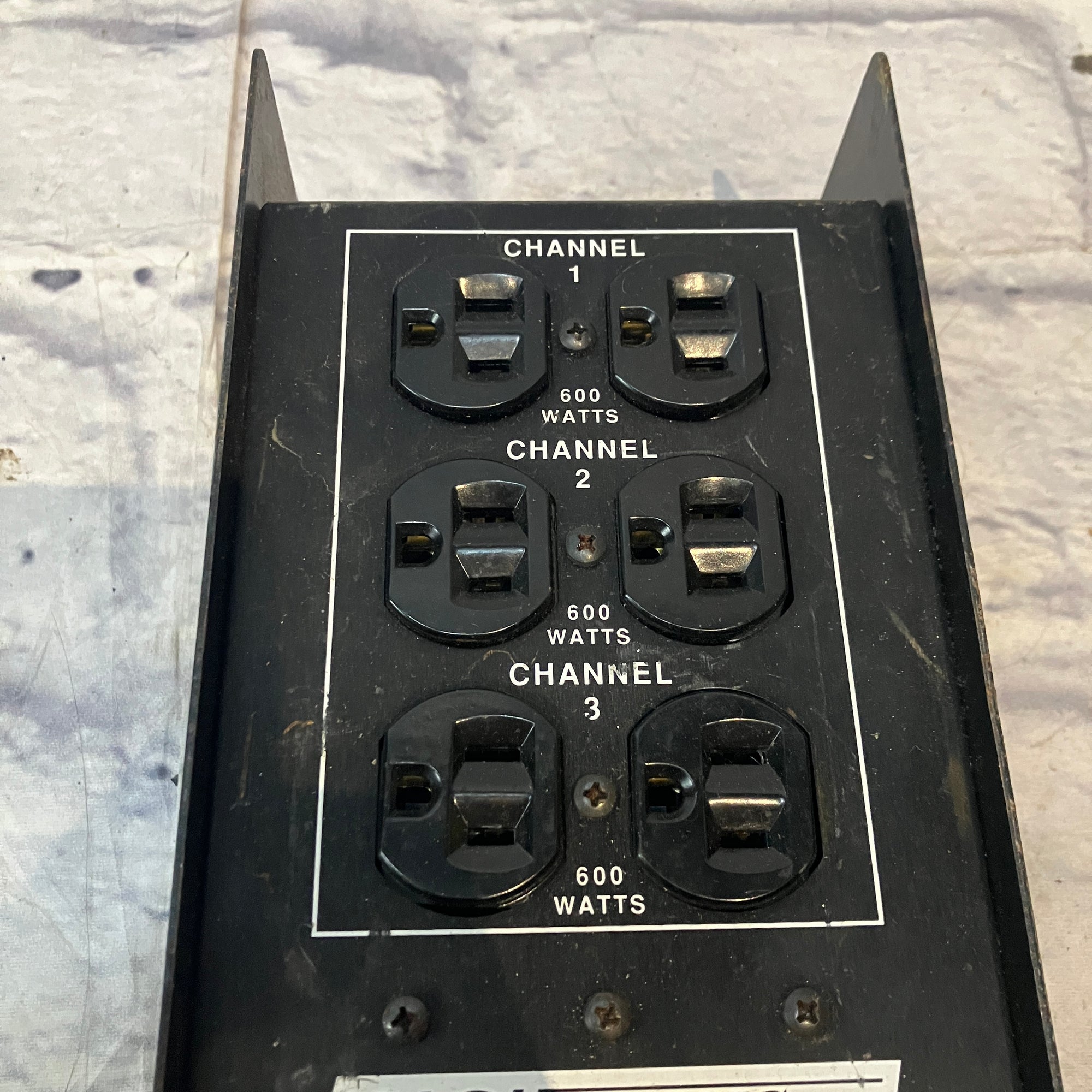 CS Classic Series Model 131 Power Supply
