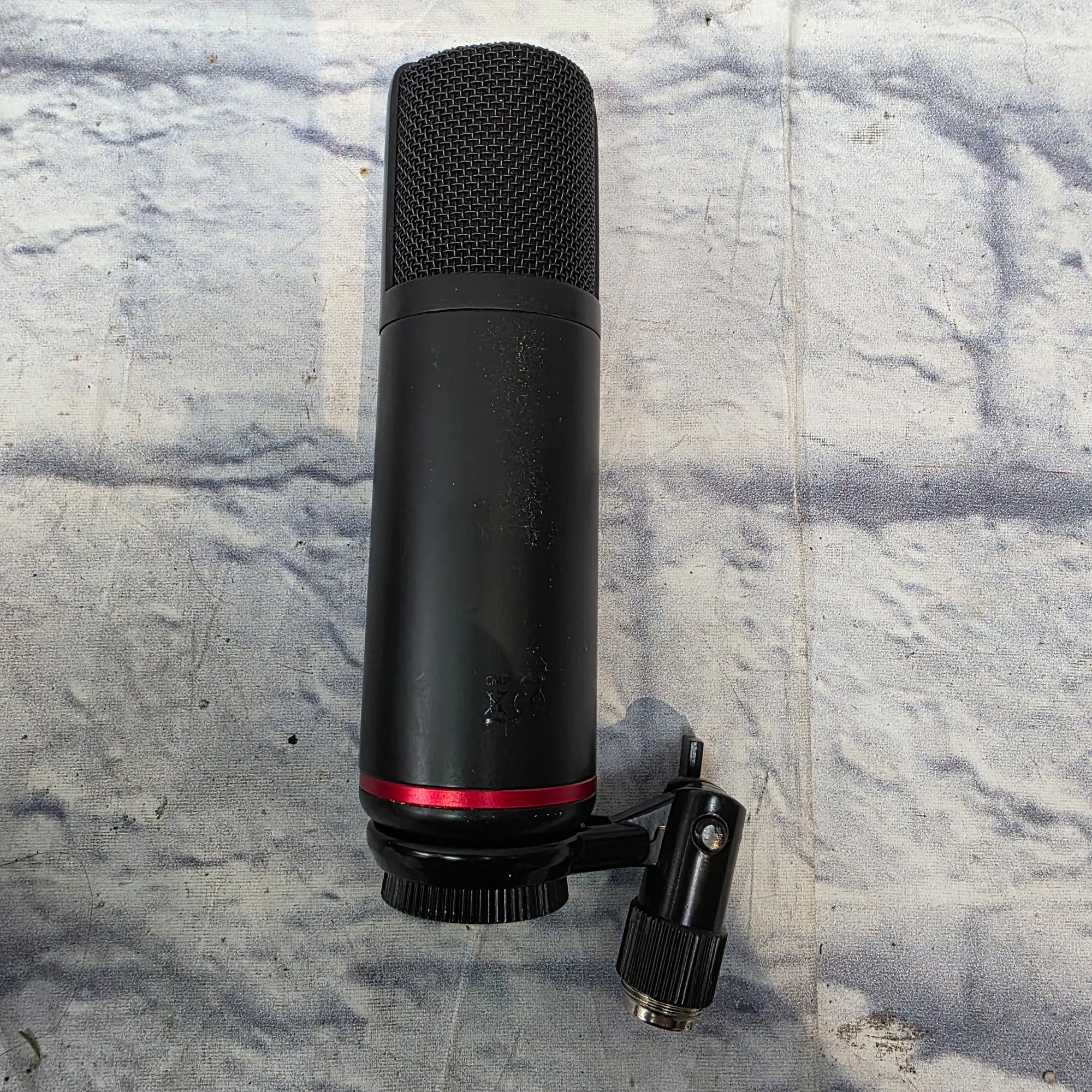 Focusrite Scarlett CM25 Condenser With Windscreen, Case, and Clip Microphone