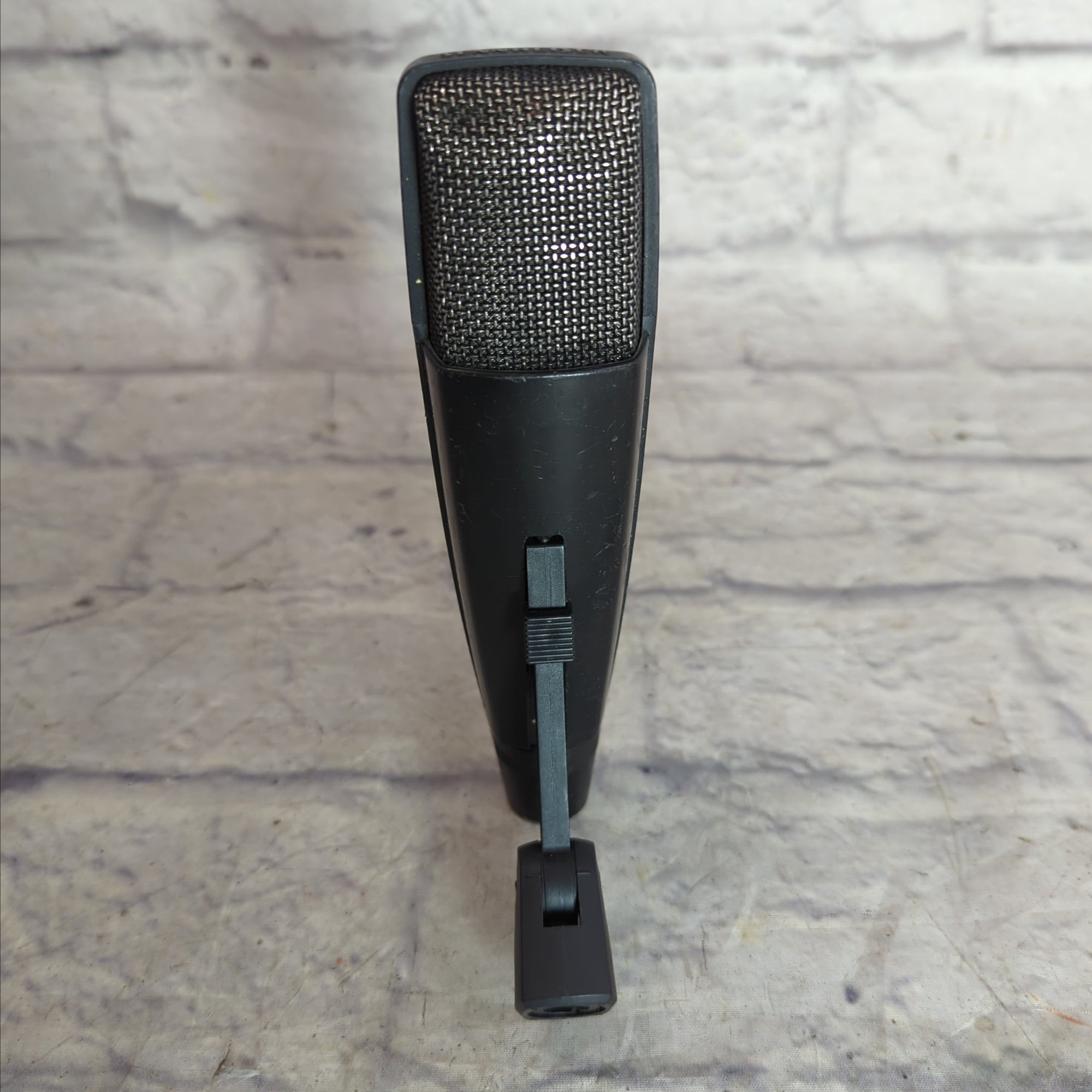 Sennheiser MD 421 II Cardioid Dynamic Microphone