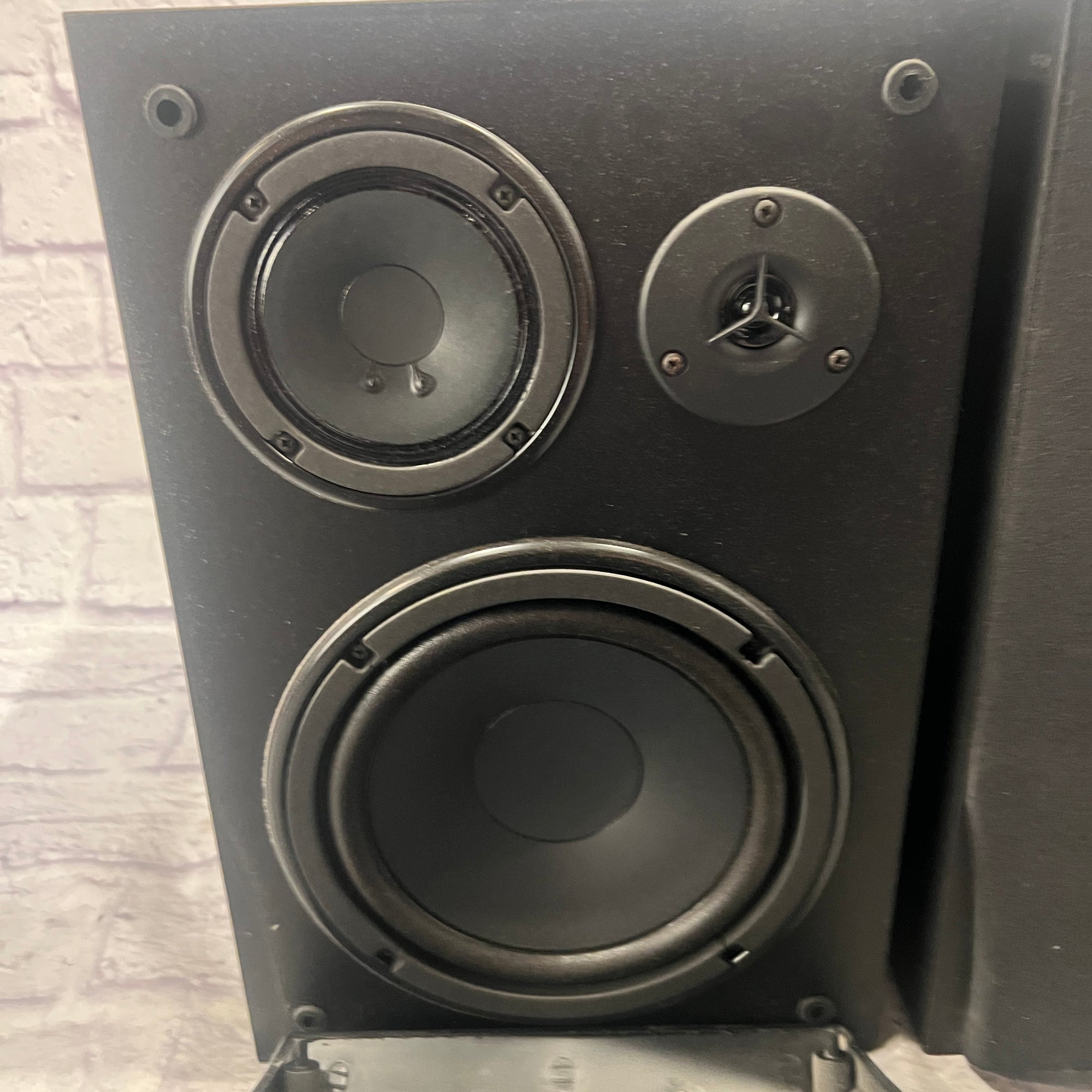 Yamaha NS-A638 3-Way Home Stereo Speaker Pair 8ohm 140 Watts