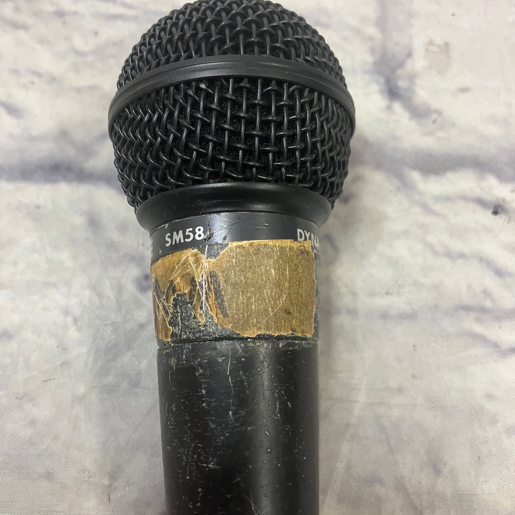 Shure SM58 Dynamic Microphone