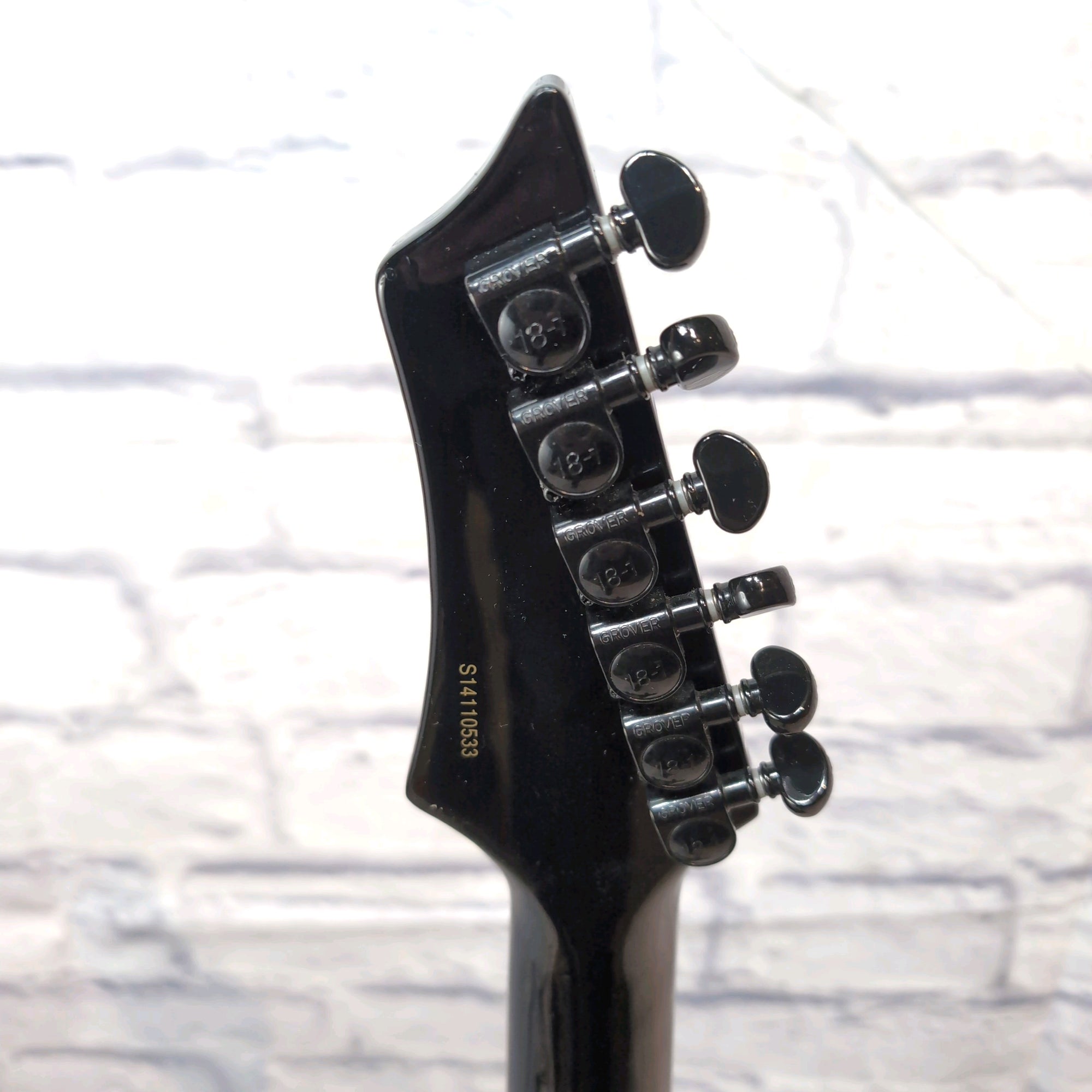 Washburn XMPRO2F Electric Guitar - Black - Evolution Music