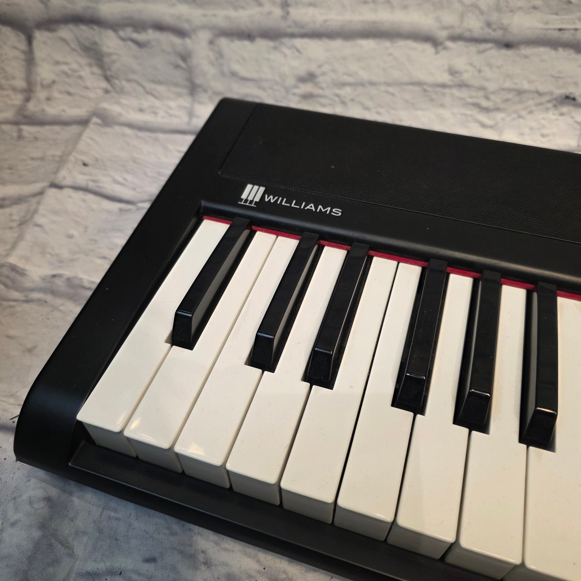 Williams Legato 3 Digital Piano