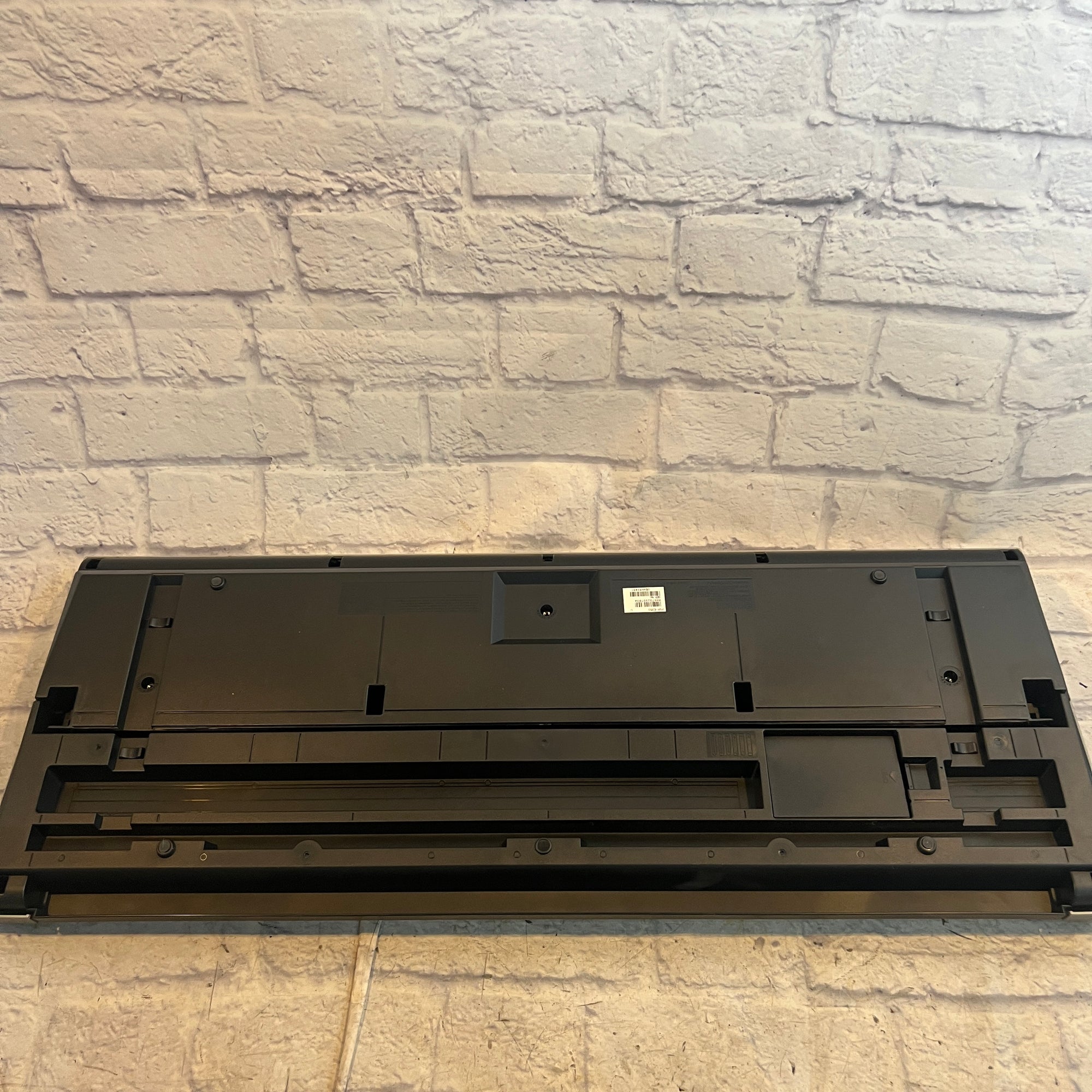 Yamaha PSR-E353 61-Key Electronic Keyboard