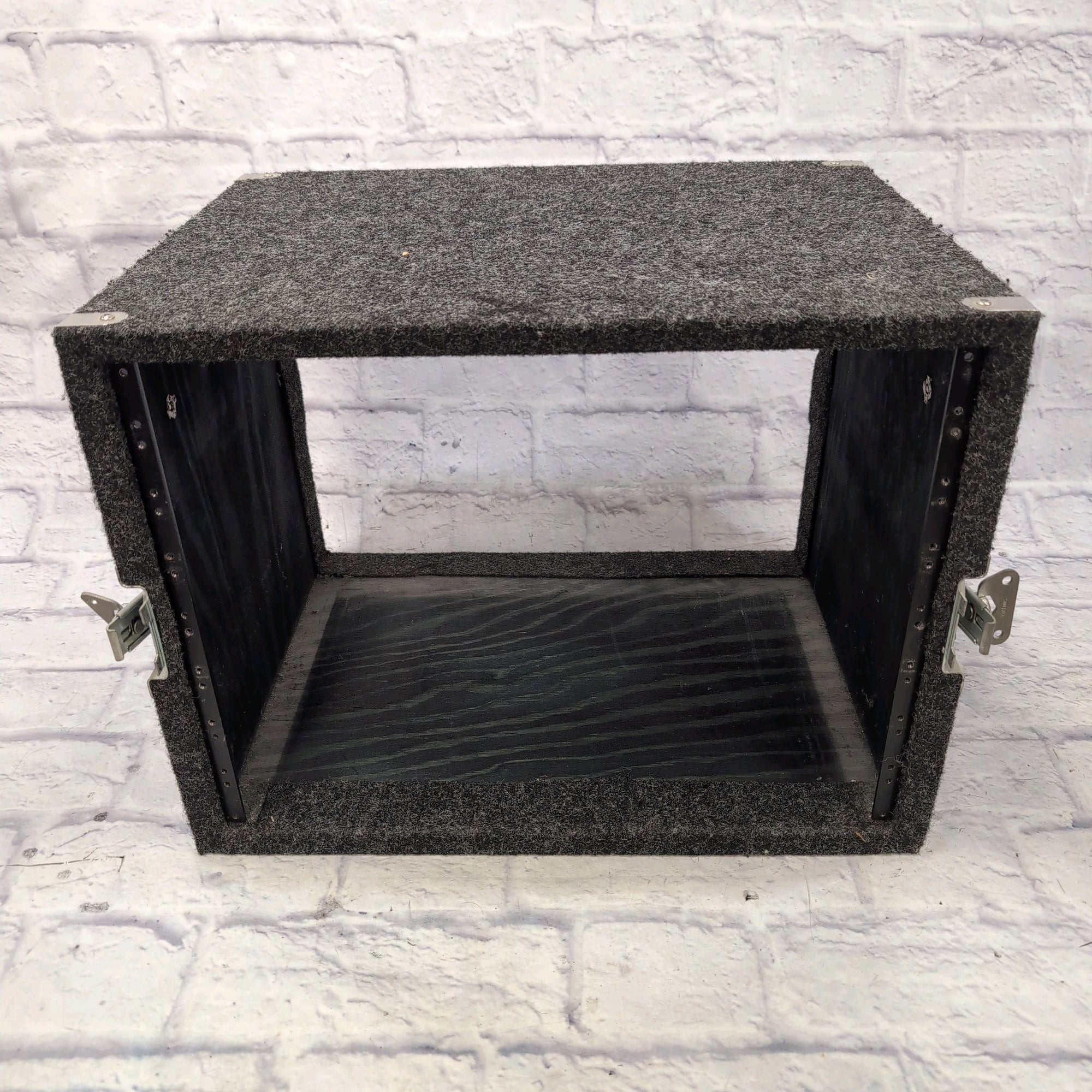 Grundorf 8U Carpeted Rack Case