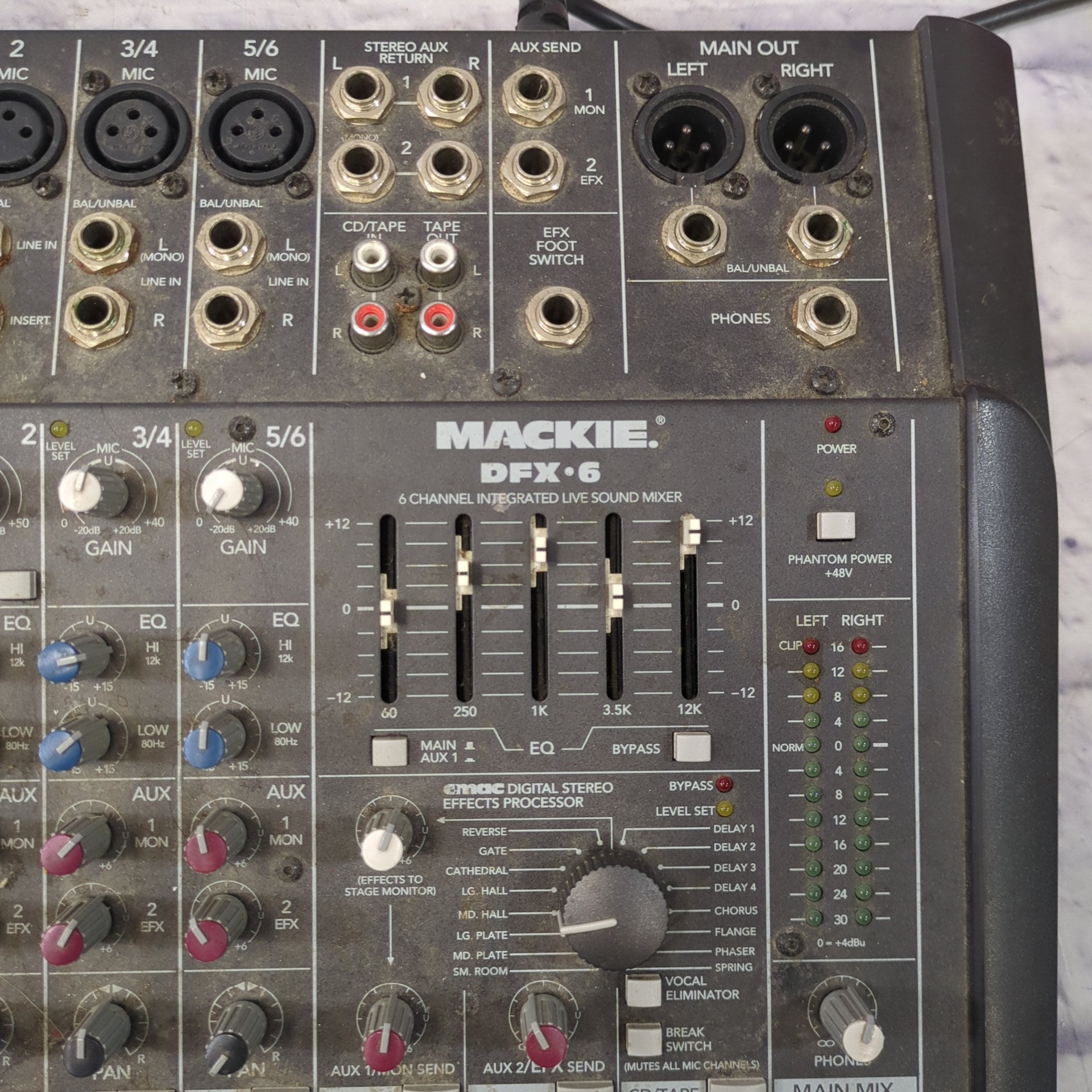 Mackie DFX6 6 Channel Mixer with Effects