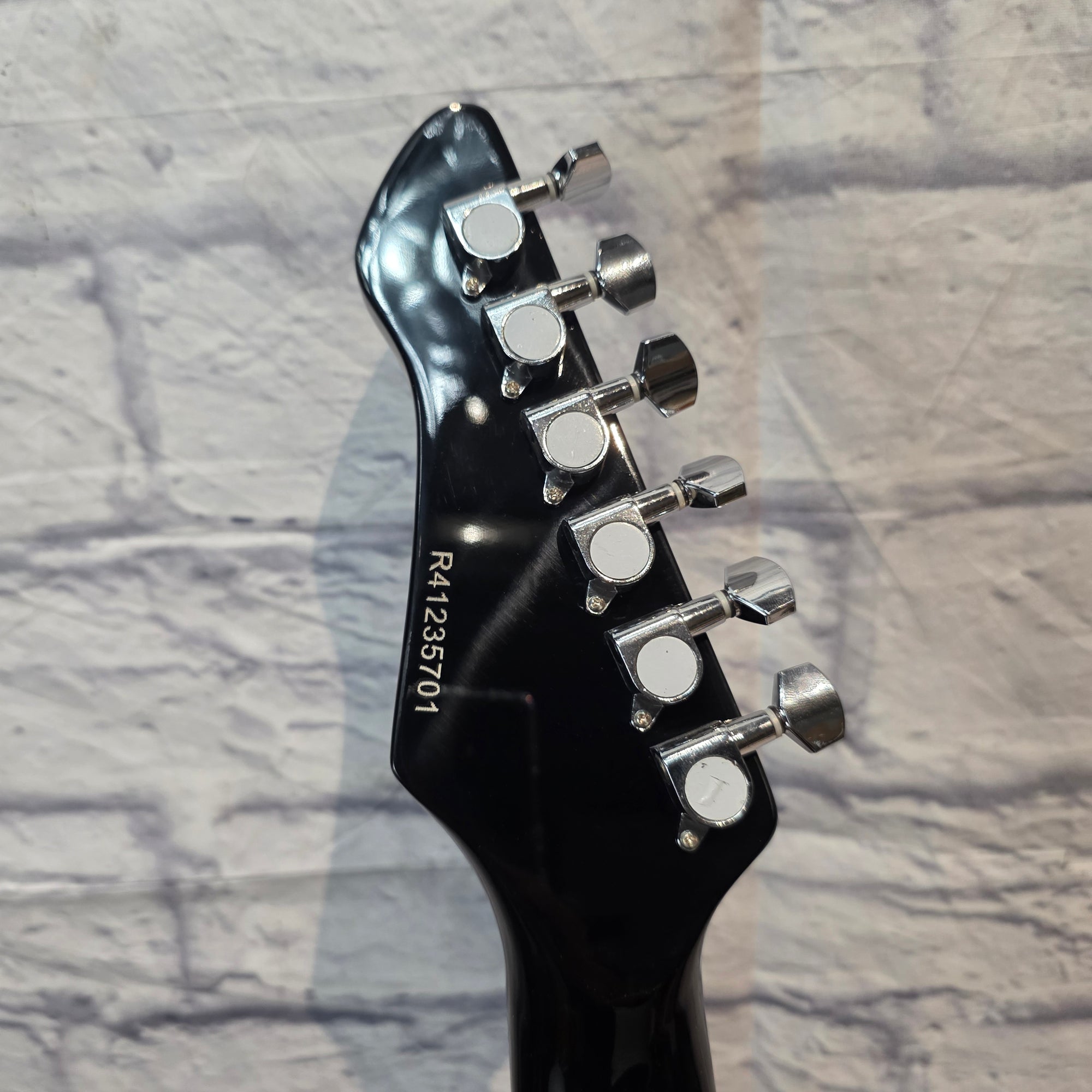 Rafferty Guitars Silver / Black Electric Guitar
