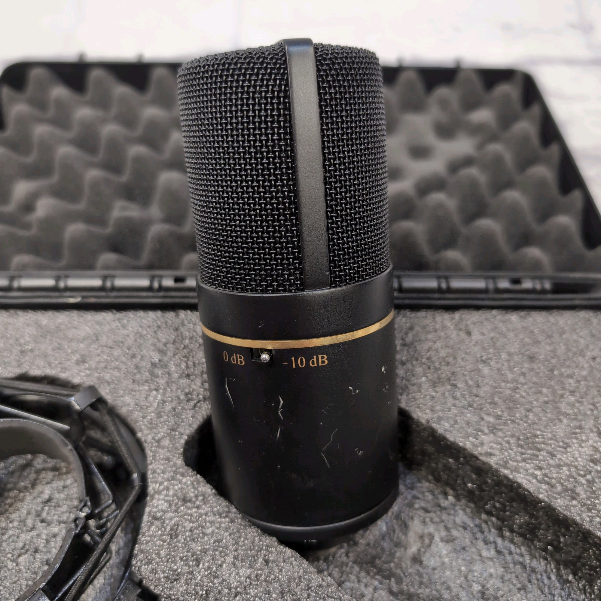 MXL 770 Condenser Microphone with Shock Mount