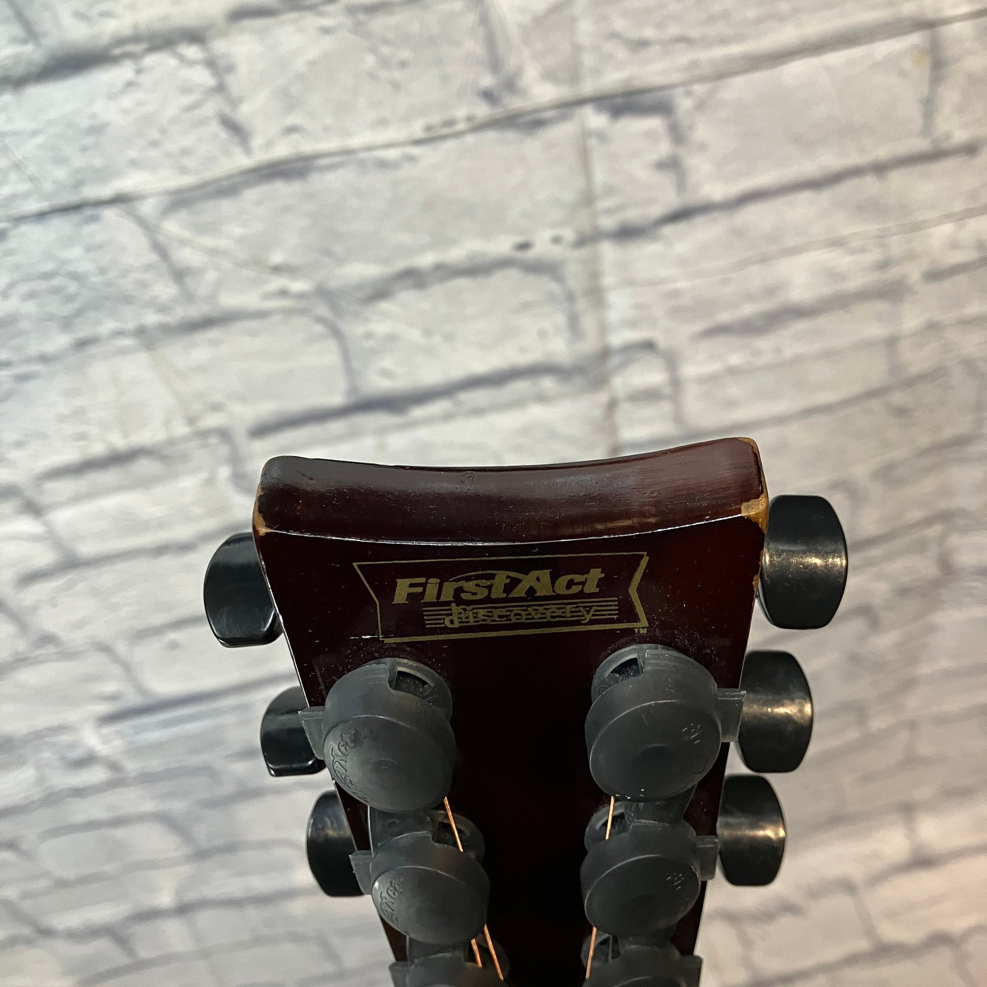 First Act FG123 Acoustic Guitar  Acoustic Guitar