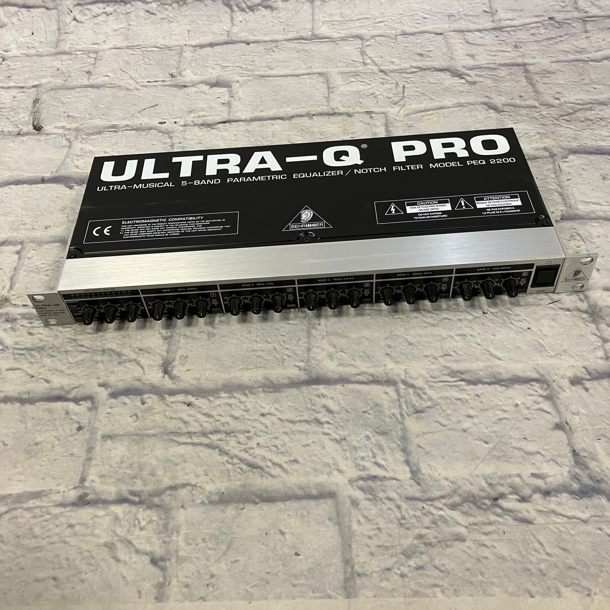 Behringer PEQ2200 5 Band Parametric Rack EQ - Evolution Music