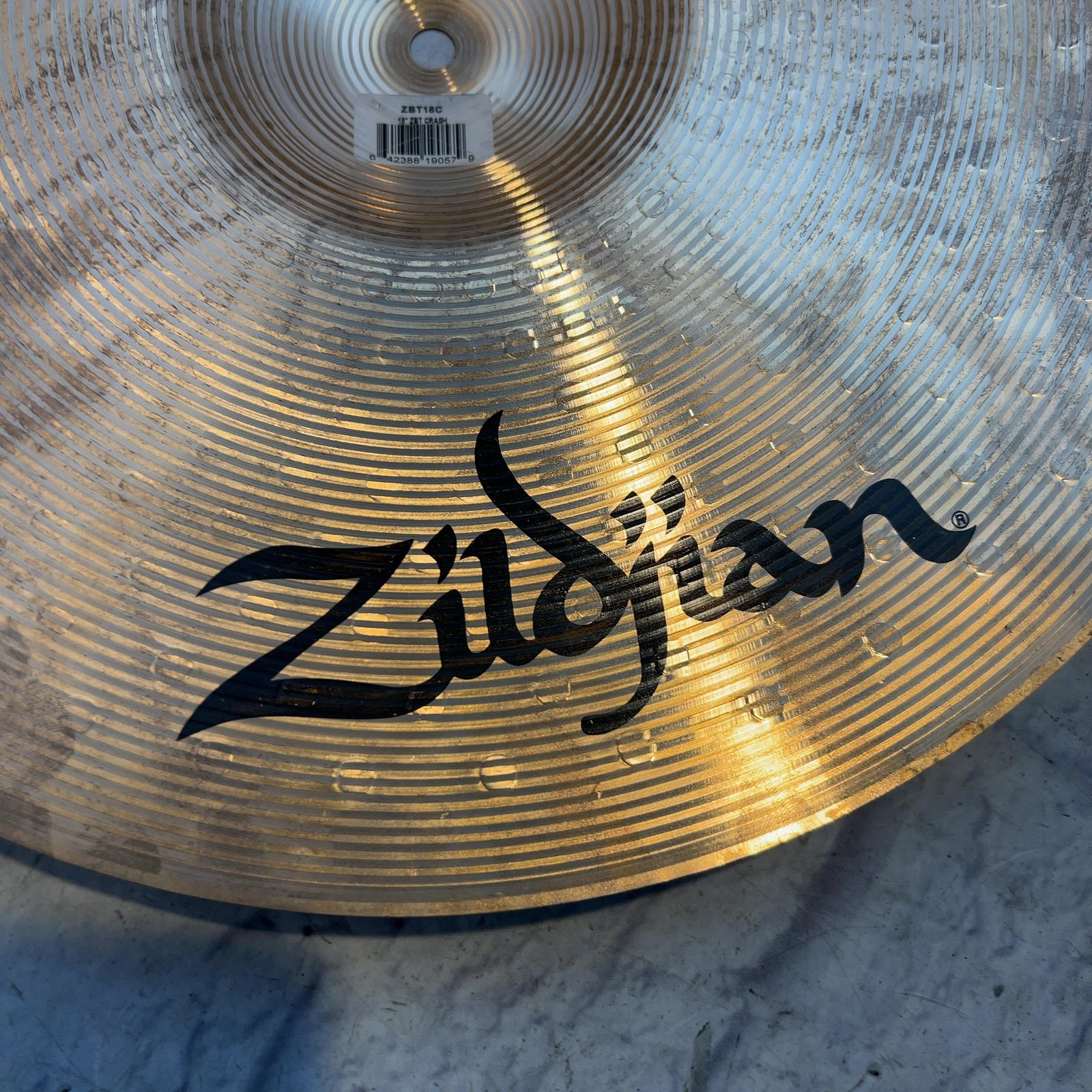 Zildjian 18 ZBT Crash Cymbal