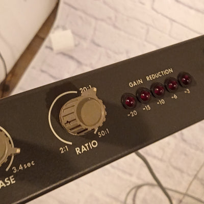 Symetrix CL-100 Compressor