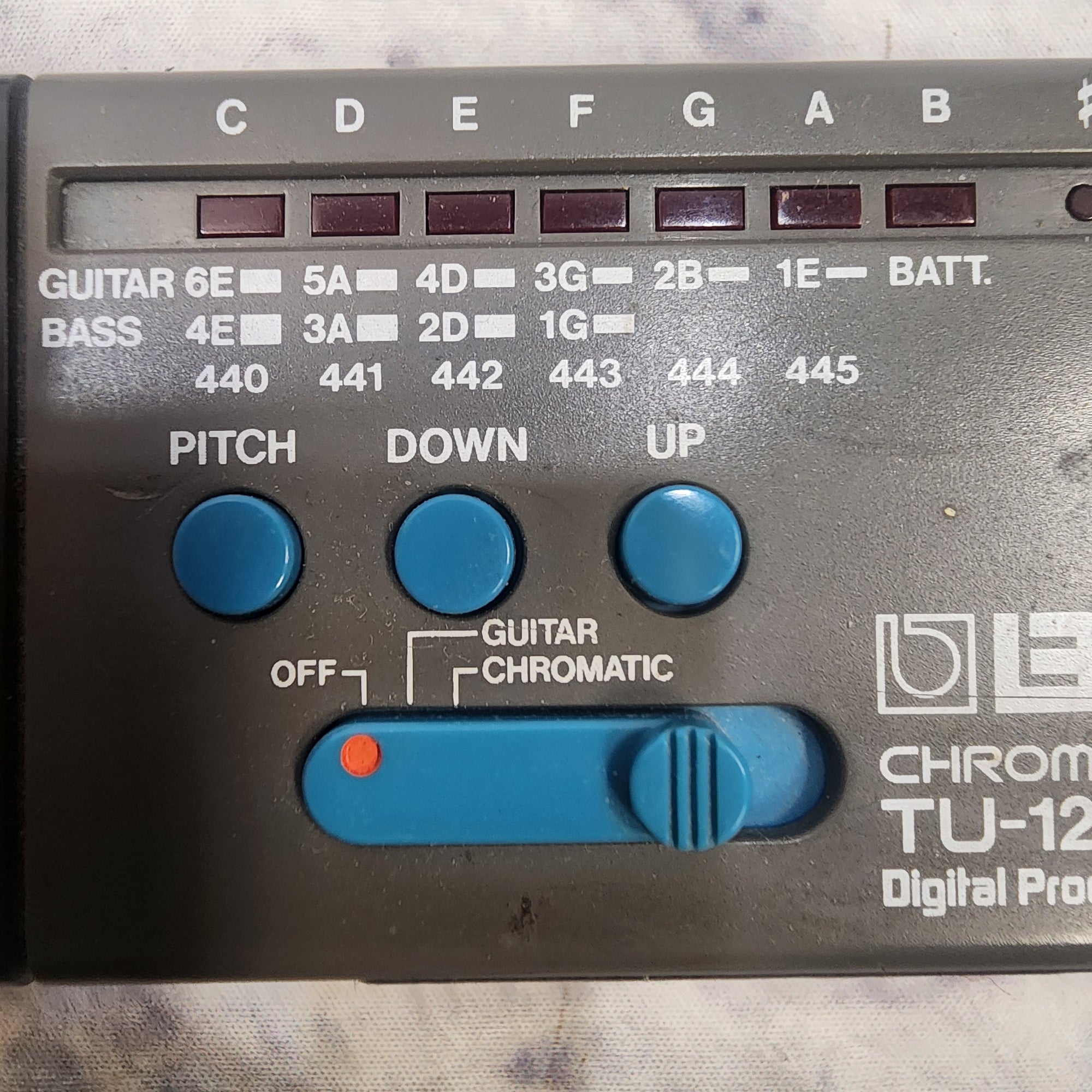 Boss TU-12 Guitar Bass Tuner