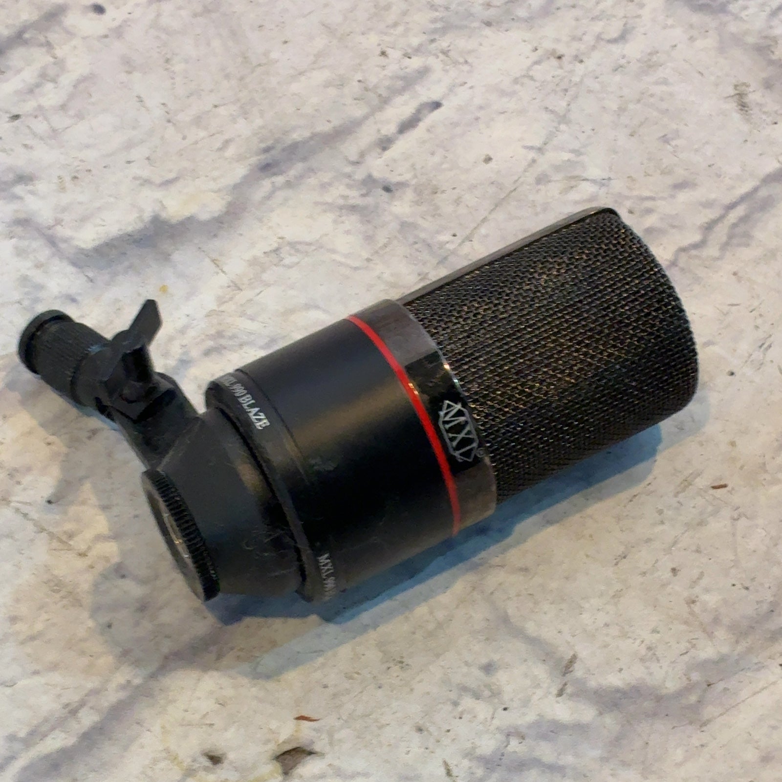MXL 990 Blaze Condenser Microphone with Red LEDs
