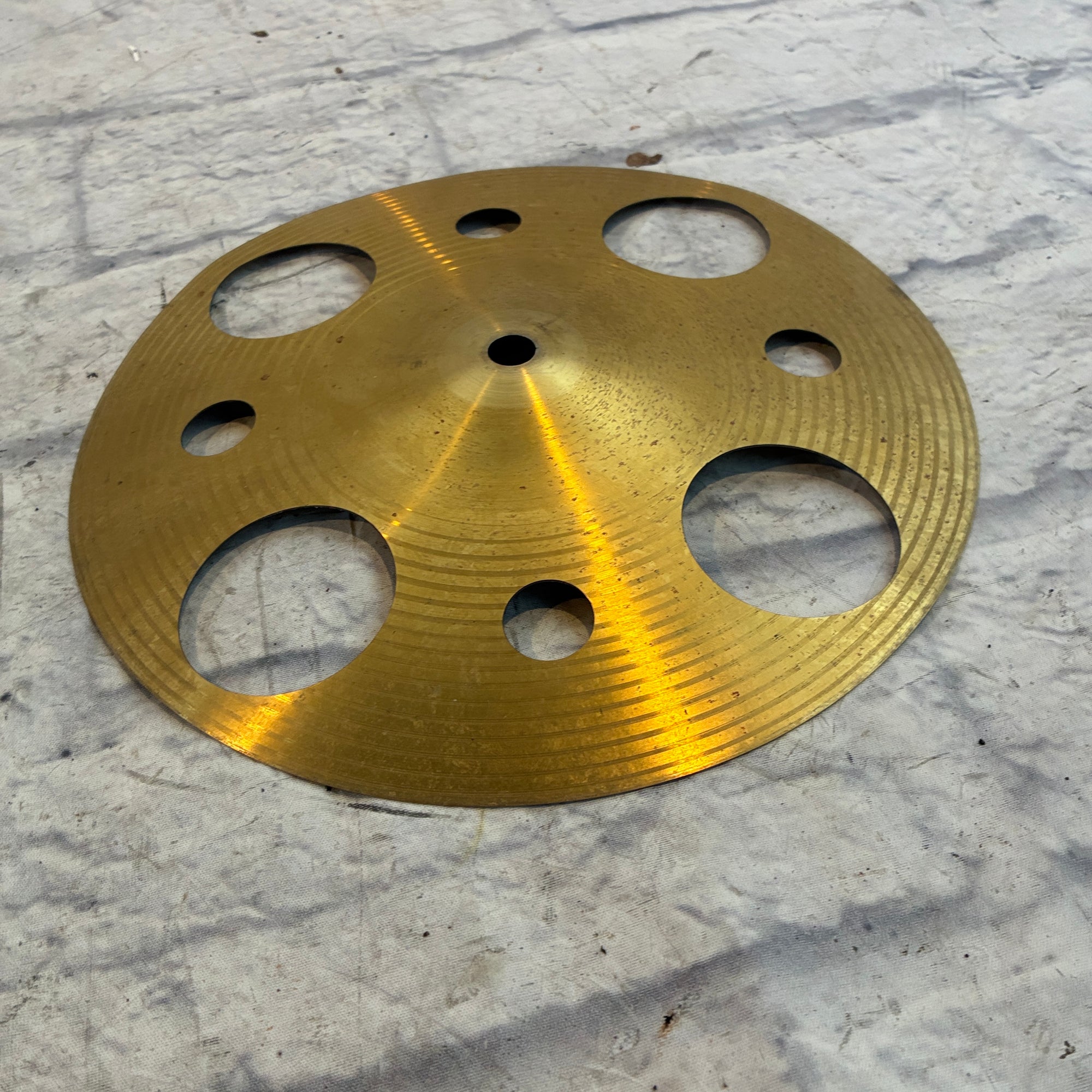 Unknown 9.5 Inch Ozone Style Effects Cymbal