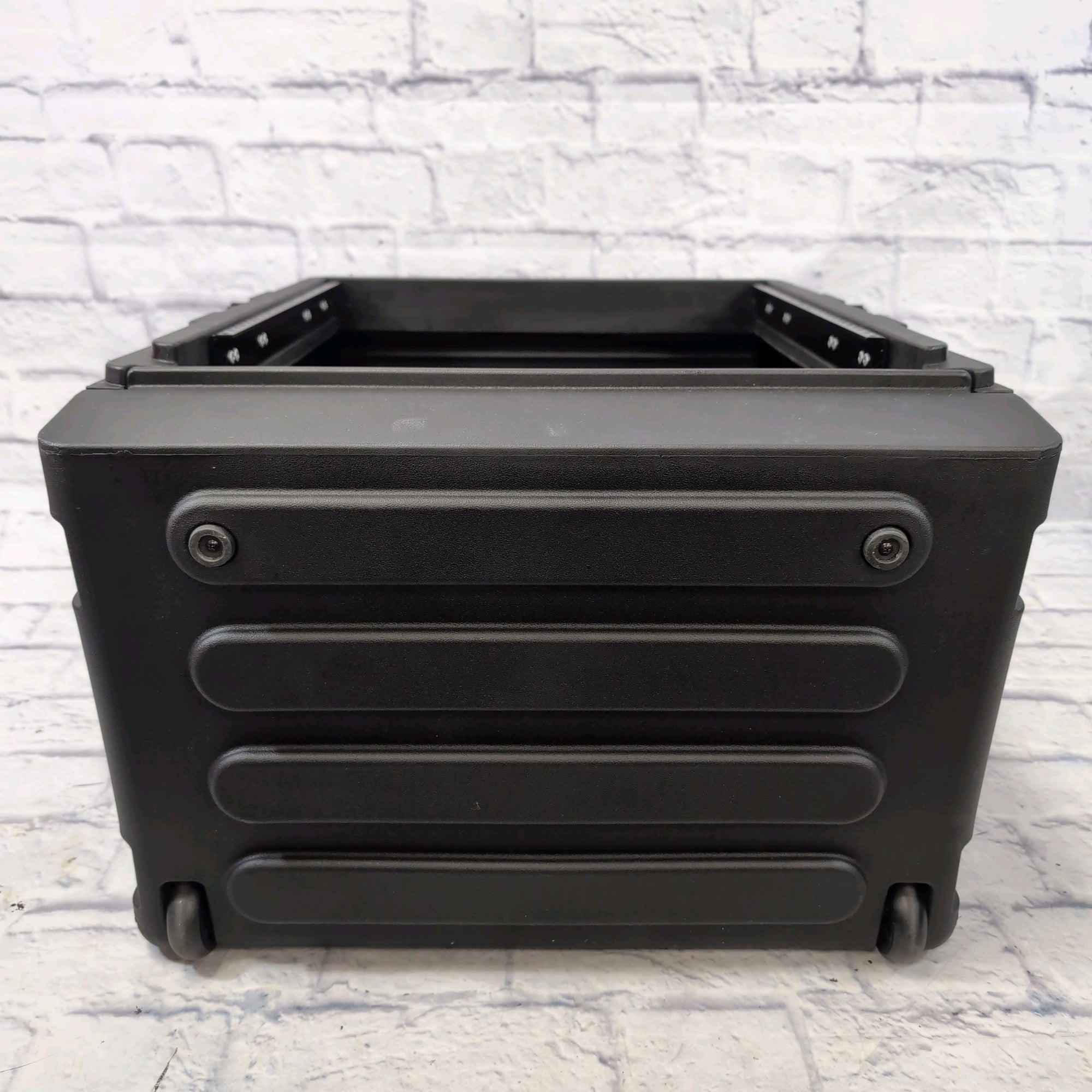 SKB 1SKB-R104W 10U x 4U Rolling Compact Rig Mixer Rack Case