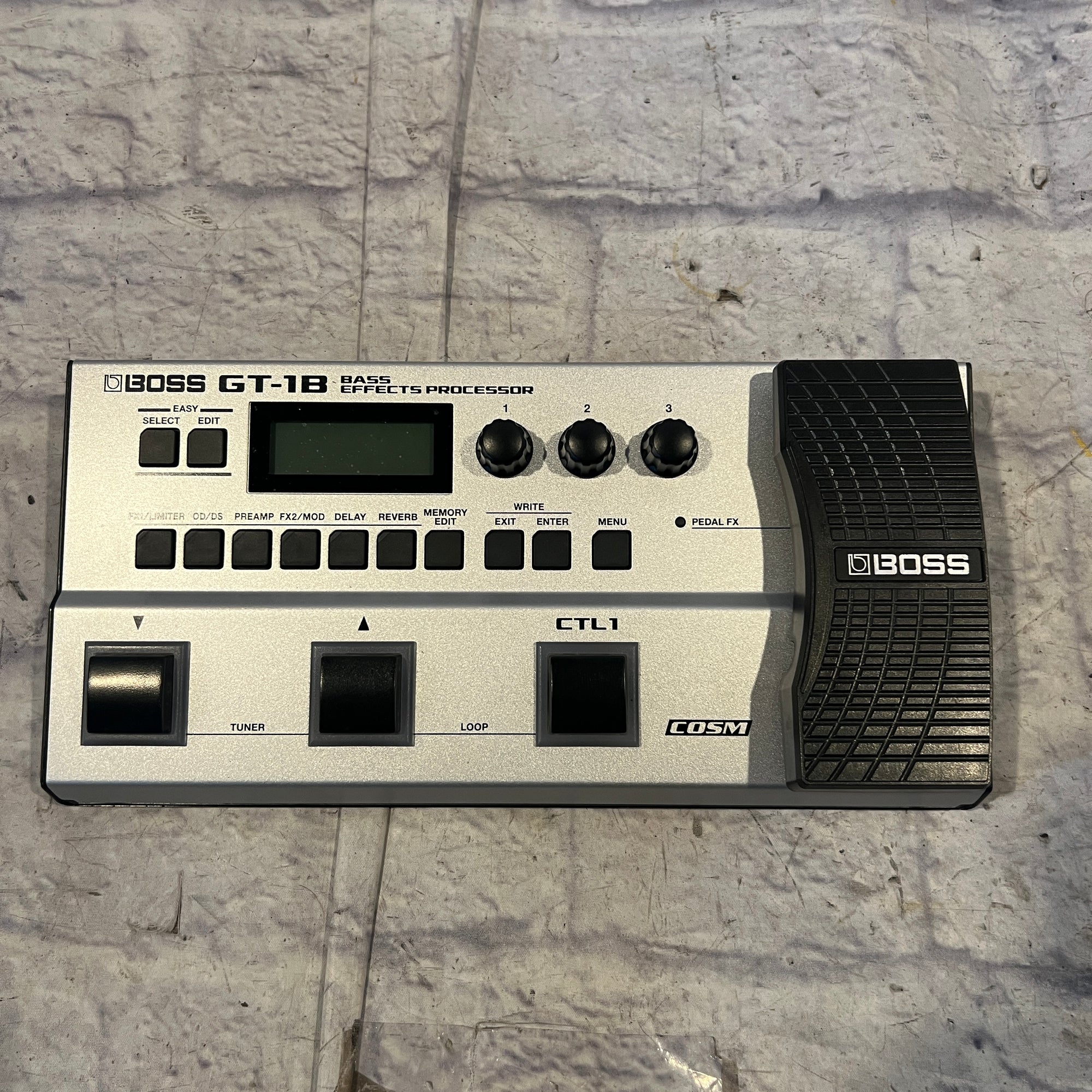 Boss GT-1B Bass Multieffects Pedal with Padded Bag