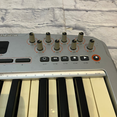 M-Audio Oxygen 8 V2 25-Key MIDI Controller Keyboard