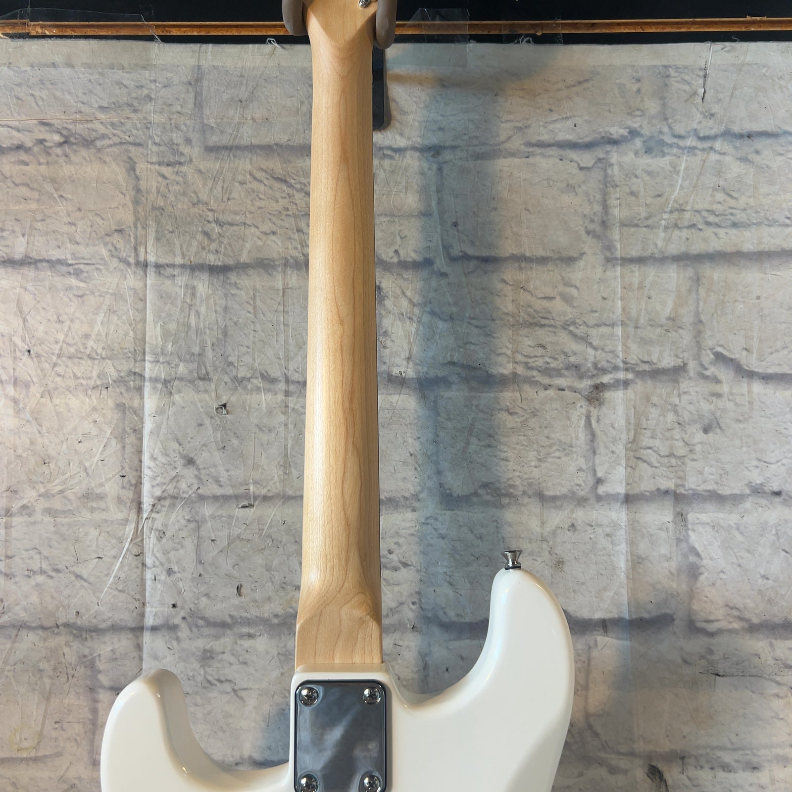 Unknown White S Style Electric Guitar