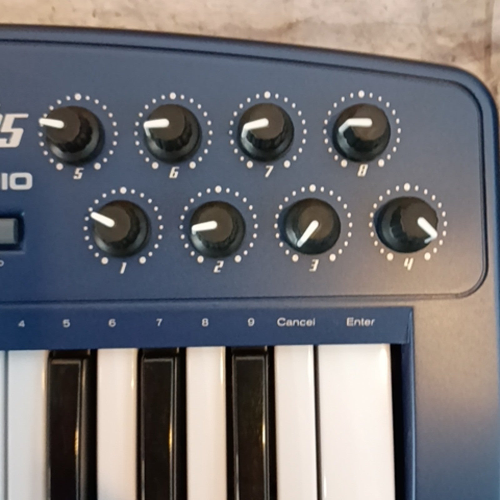 M-Audio Midair 25 25-Key Wireless Midi Controller