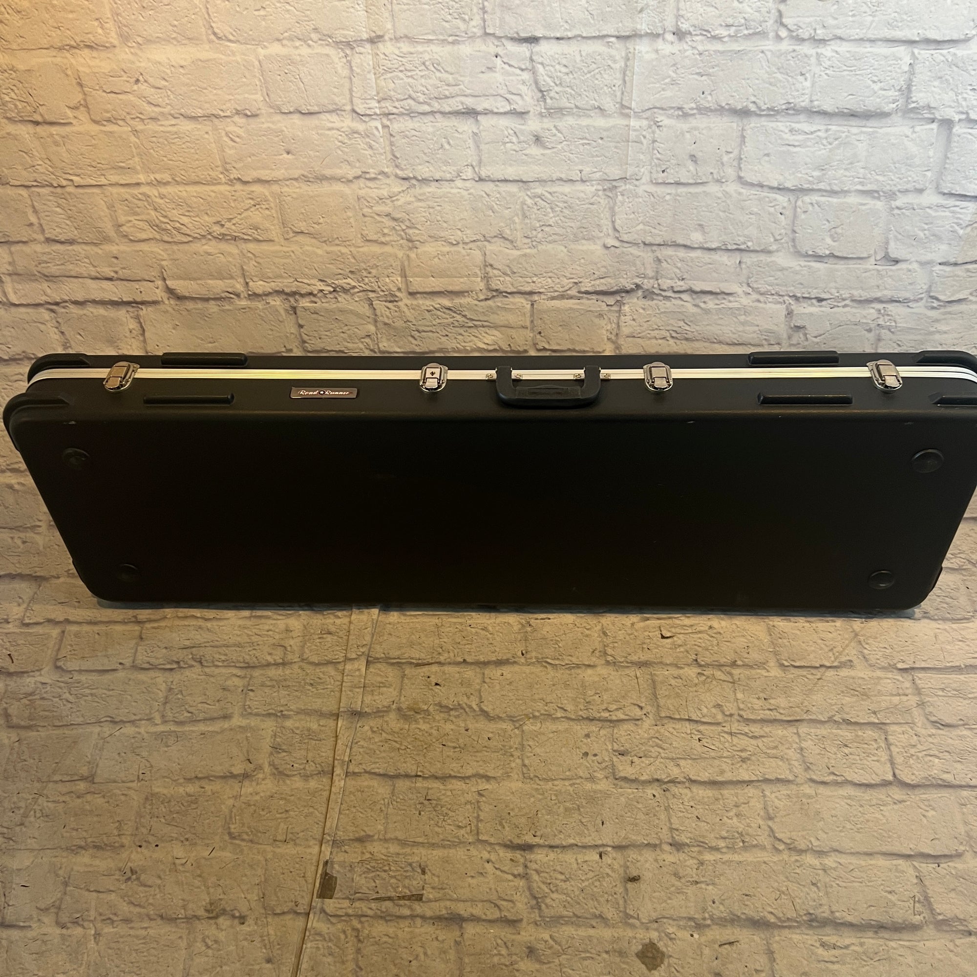 Road Runner Bass Hard Shell Case