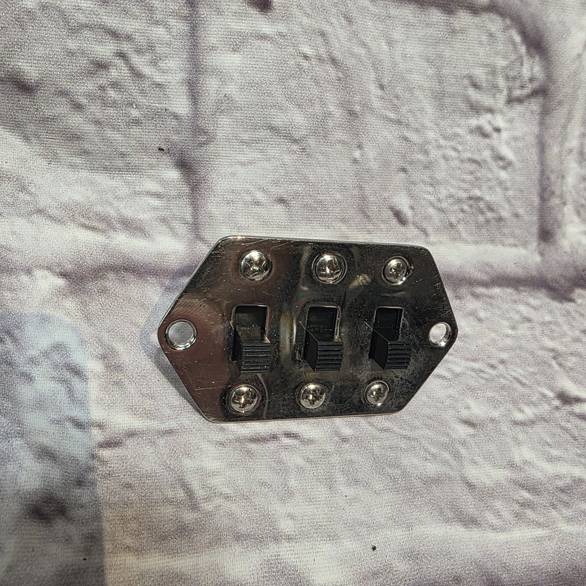 Fender 1960s-styled Jaguar 3-Way Switch Plate -  Electric Guitar Part
