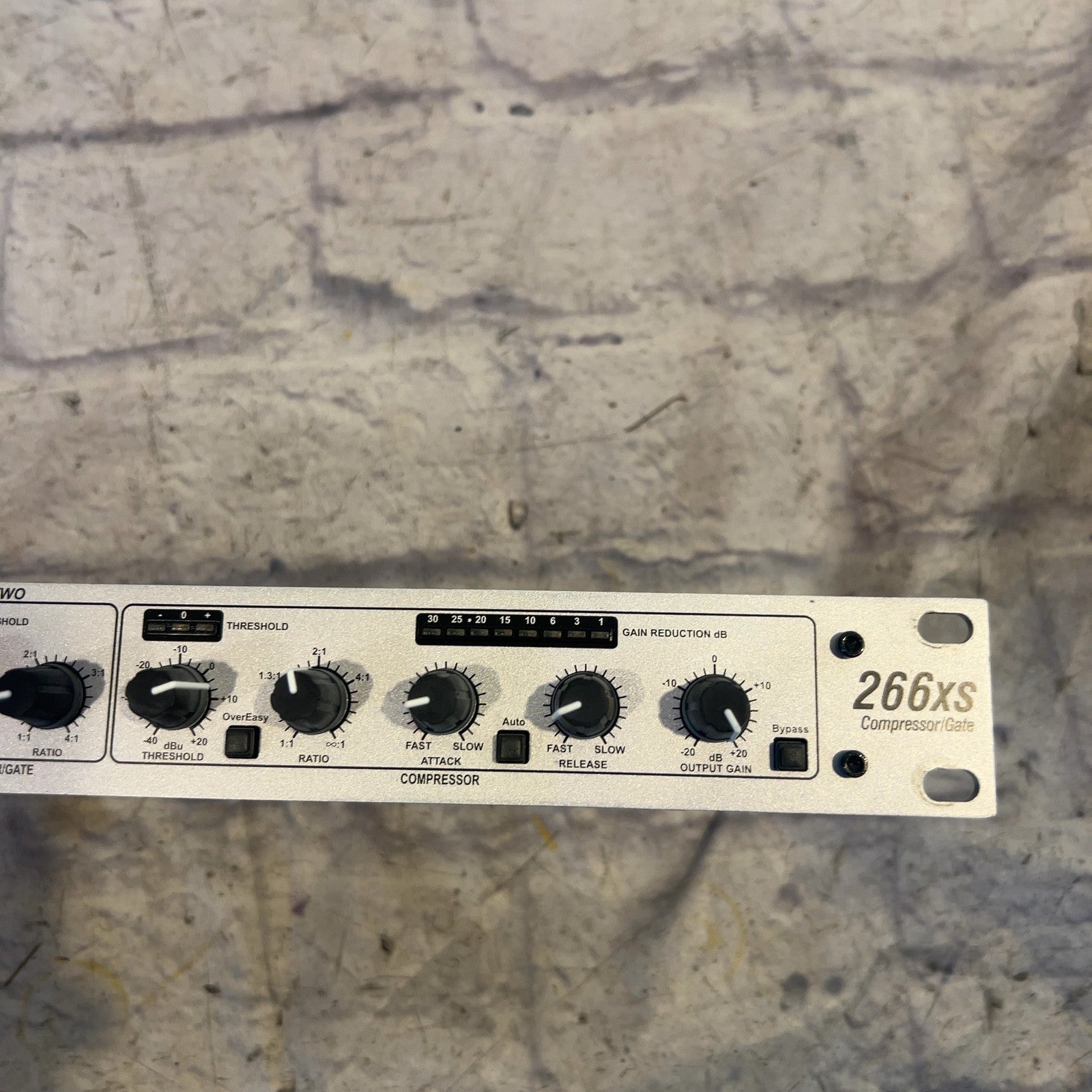 DBX 266xs Compressor