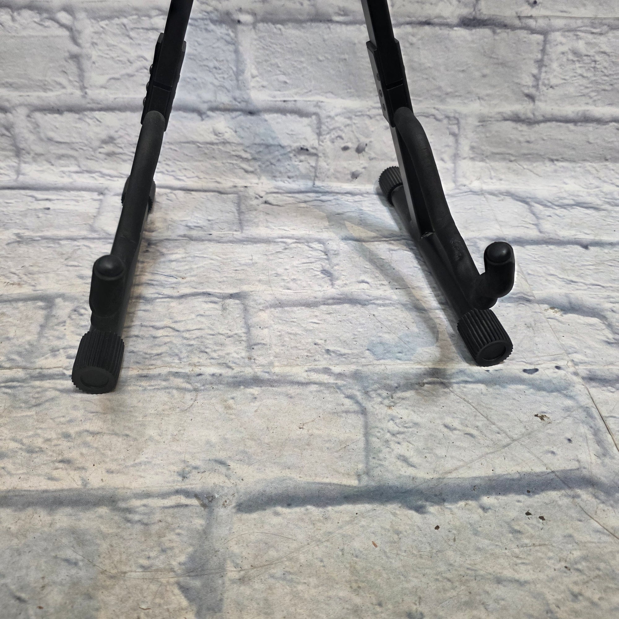 Guitar Stand