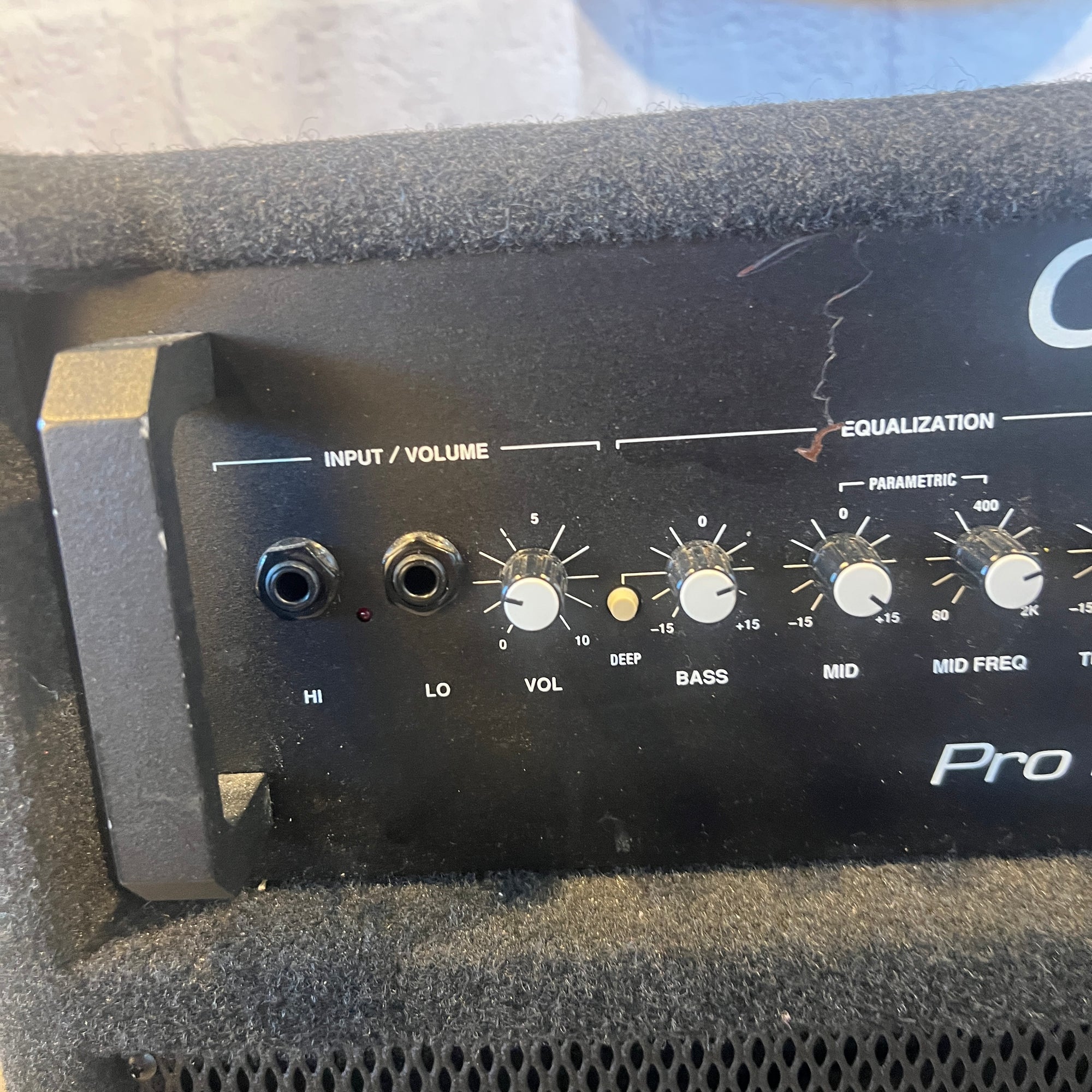 Carvin Pro Bass 300 1x15 Combo Amp Bass