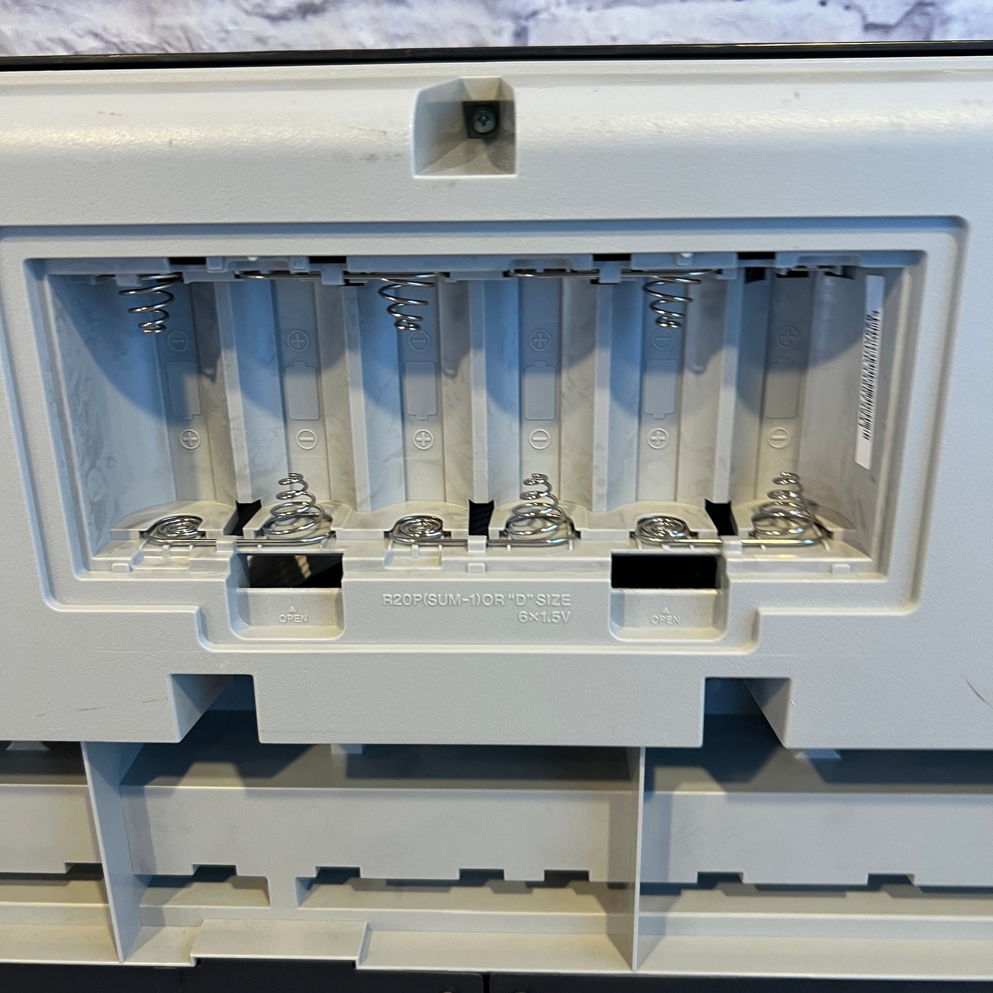 Casio WK-220 61-Key Electronic Keyboard / Organ