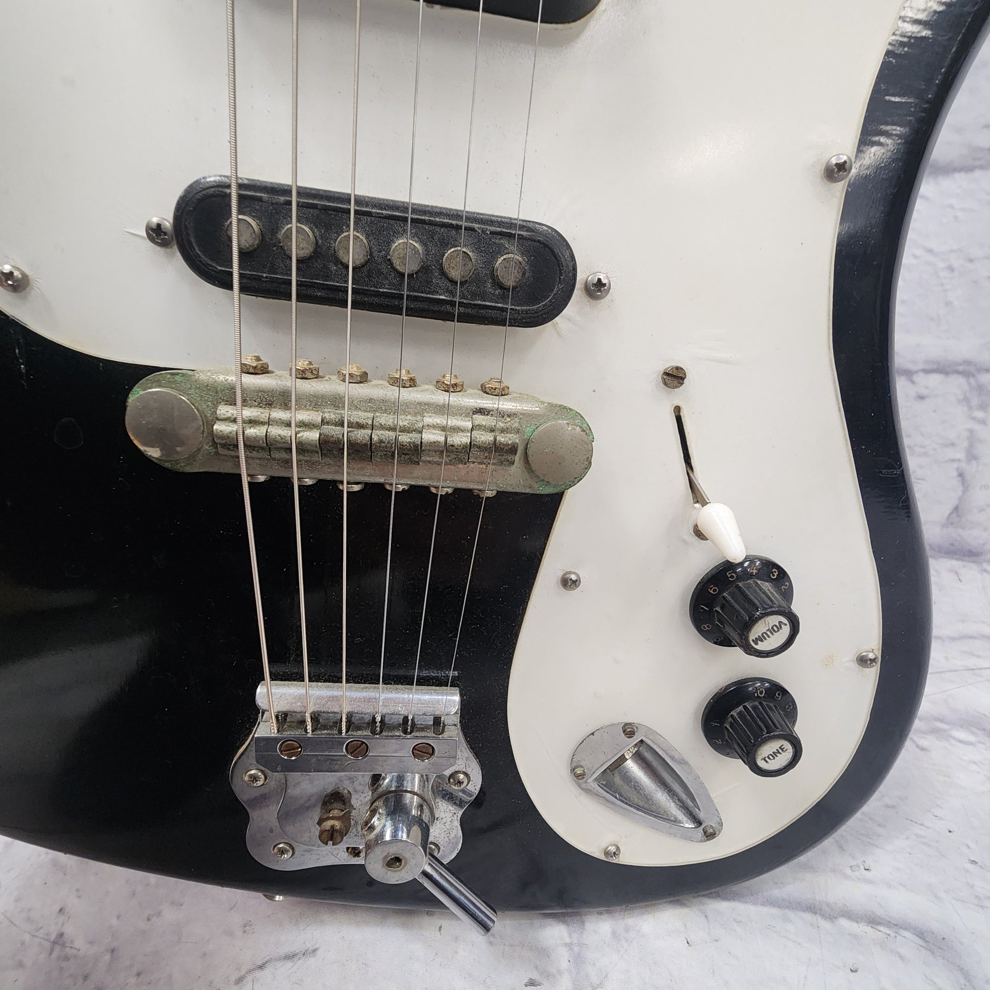 Eterna De Luxe Offset Electric East Germany Electric Guitar