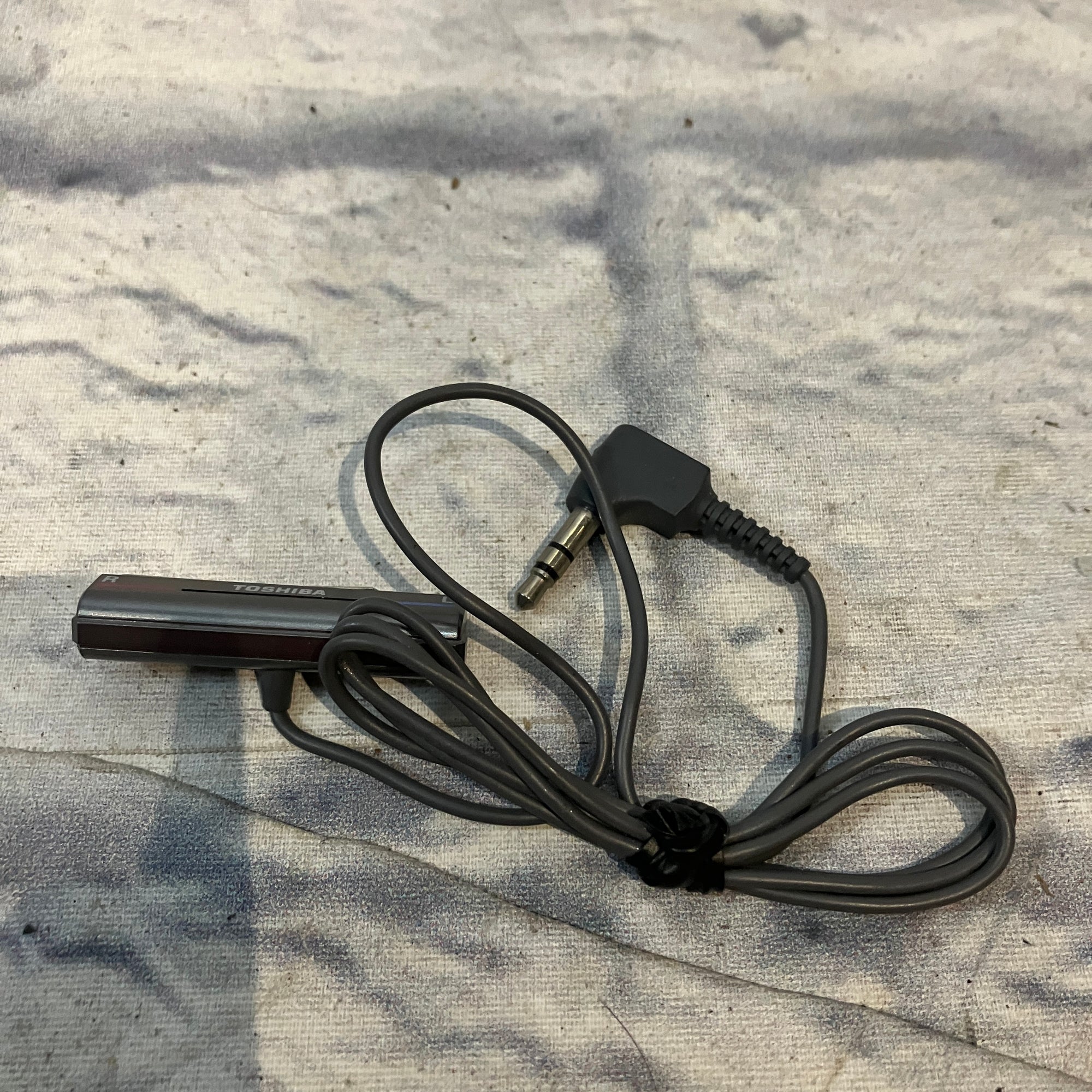 Toshiba Stereo Lavalier Clip Mic Microphone