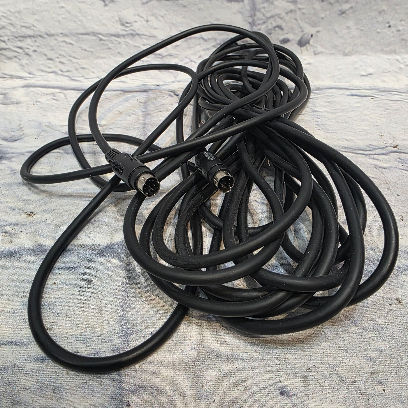Unknown  Mini DIN 6-Pin Cable ( 20 feet)