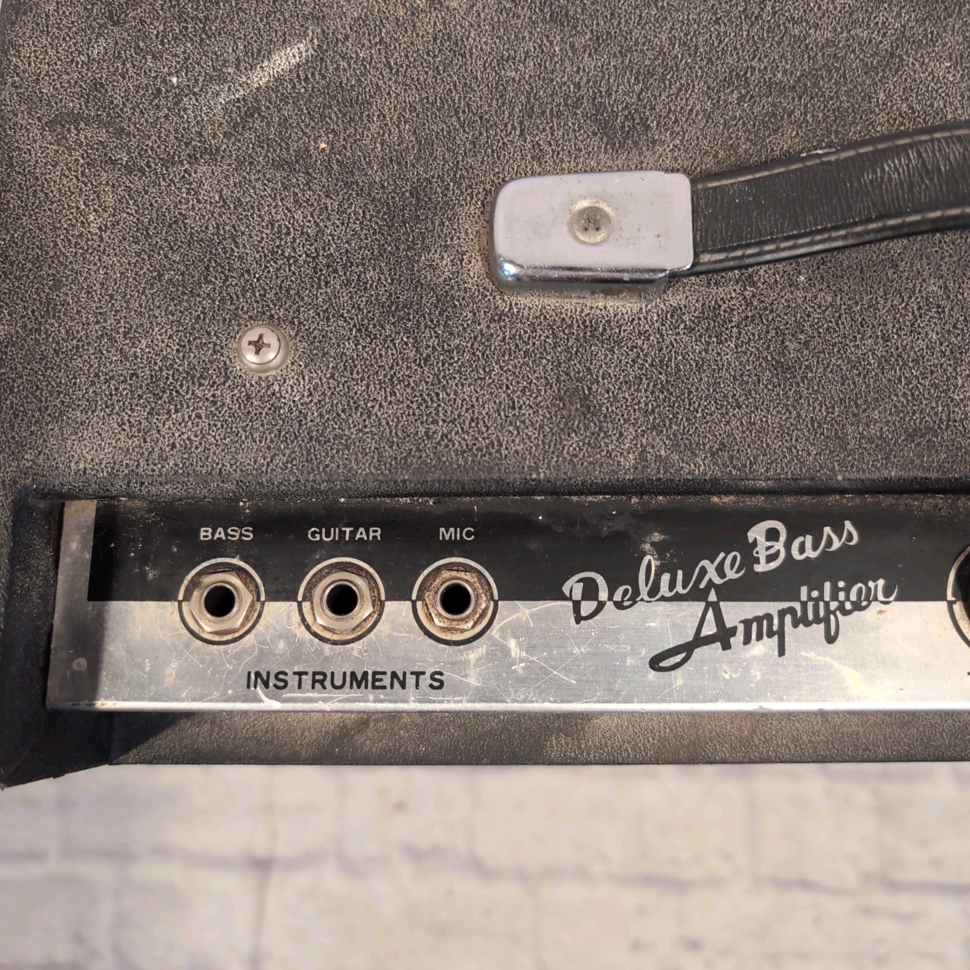Unknown Vintage Solid State Deluxe Bass Amplifier
