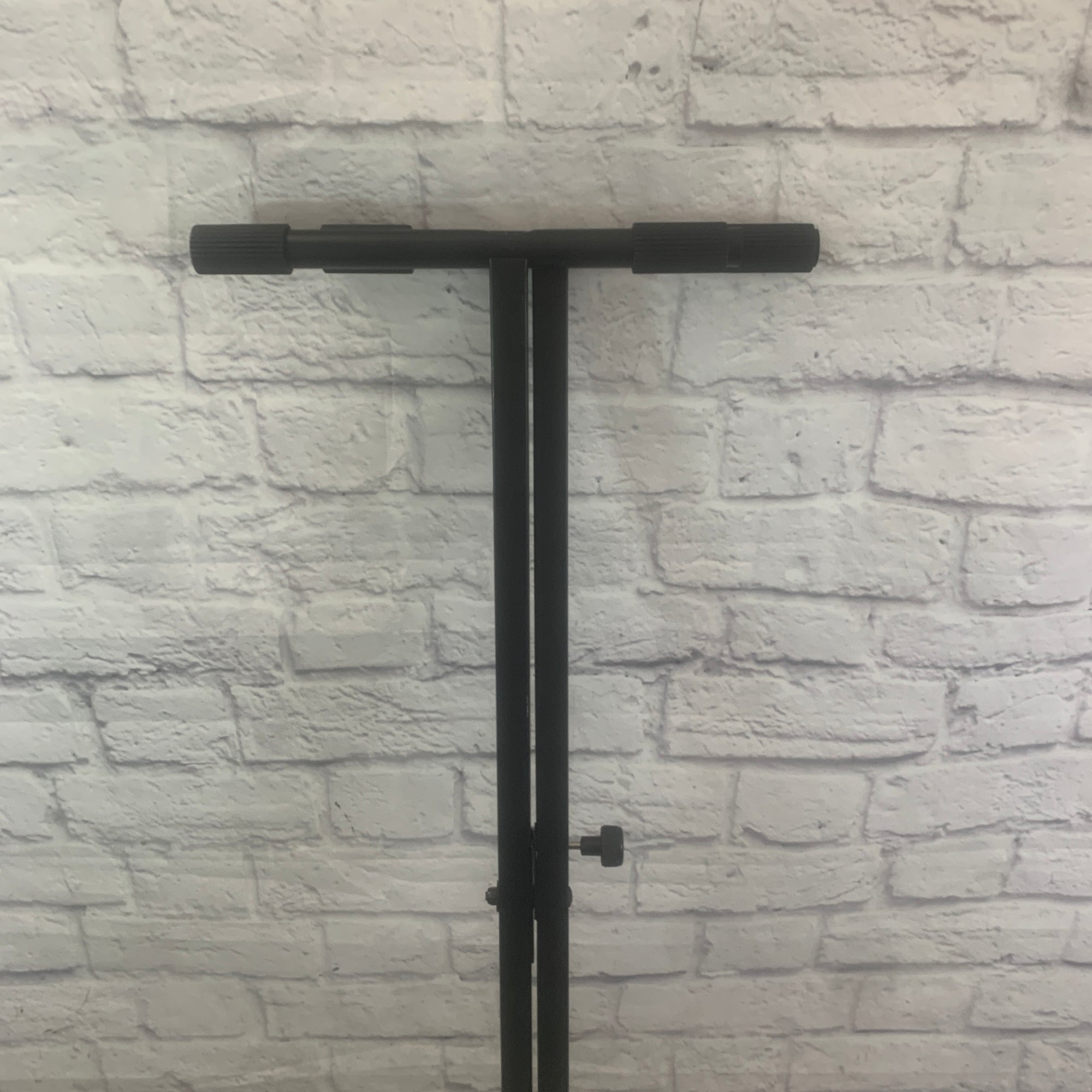 Unknown Keyboard Stand