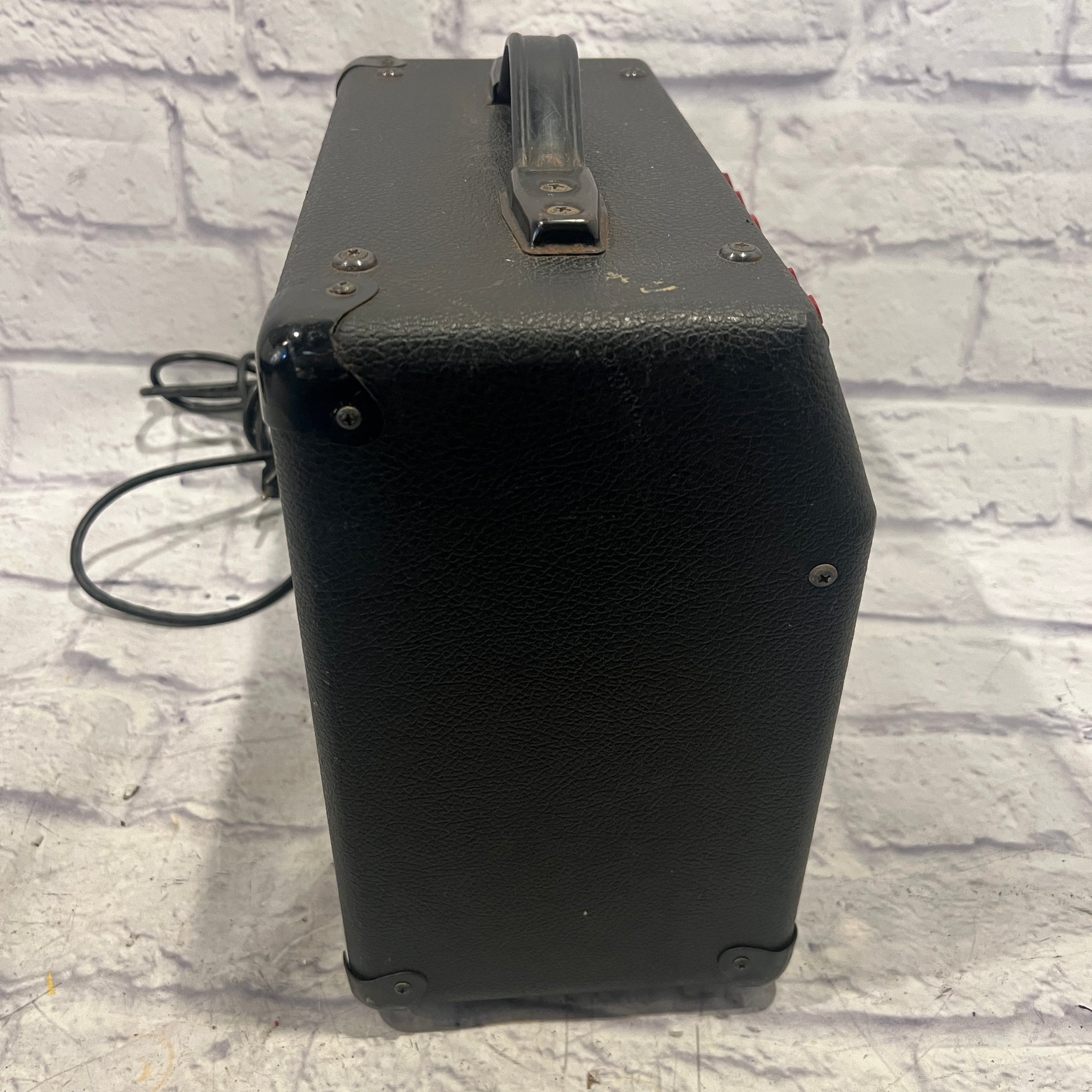 Fender SKX 15R Guitar Combo Amp