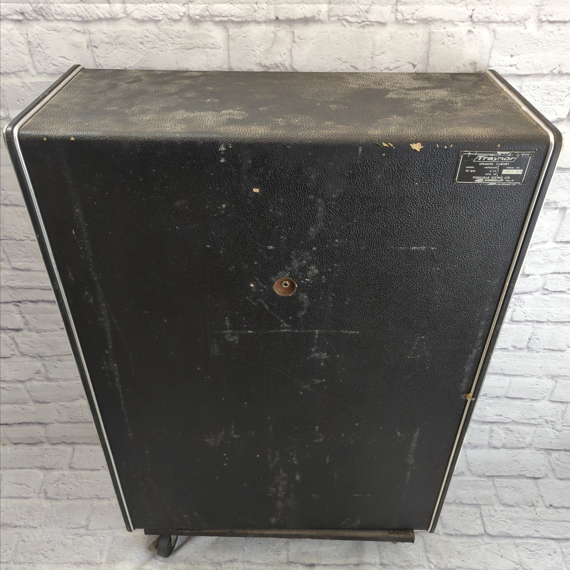Traynor  YC-810 Speaker Cabinet