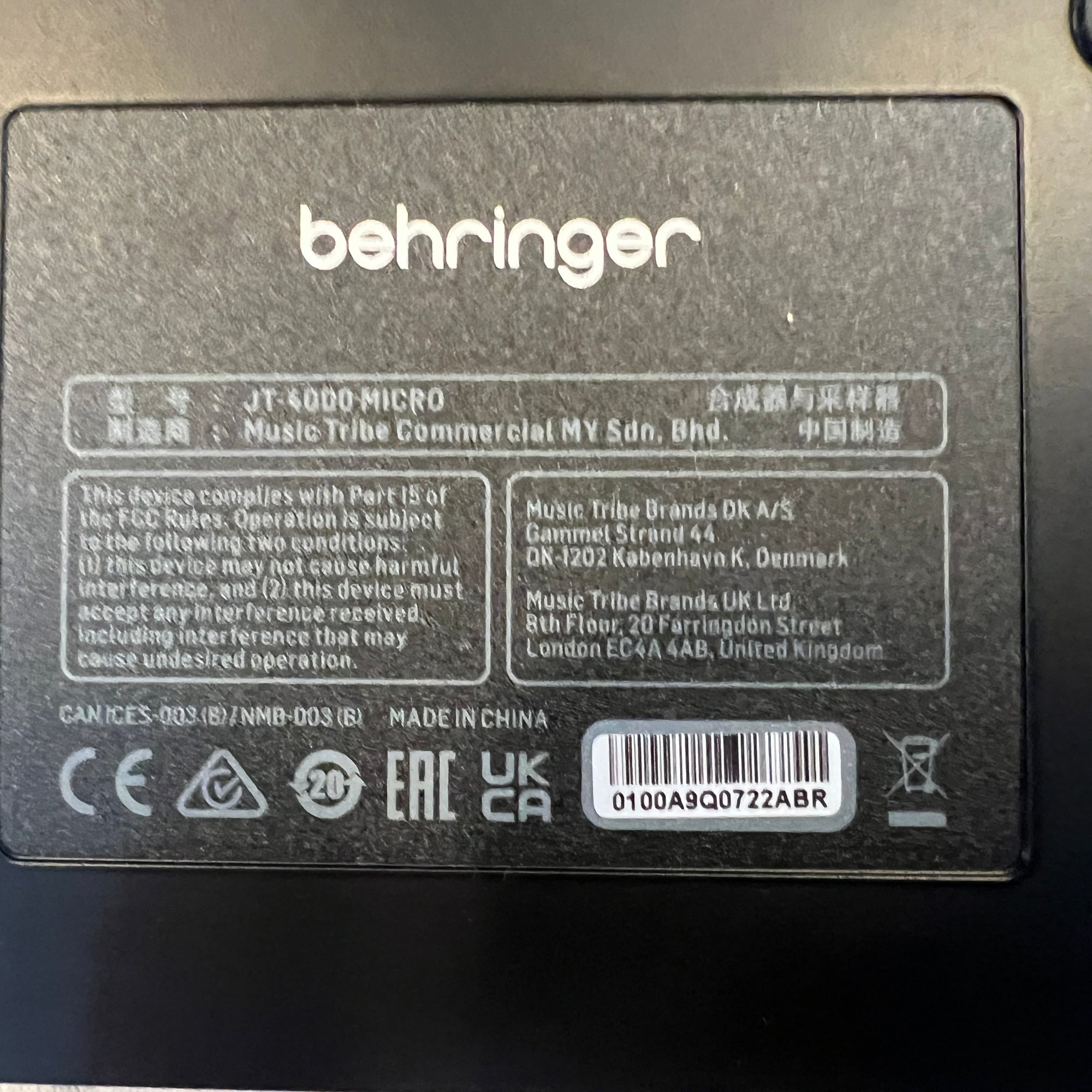 Behringer JT-4000 Micro Synthesizer