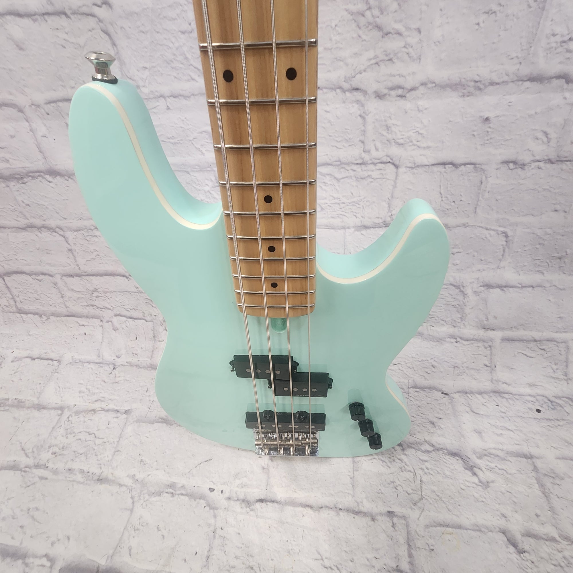 Sire Marcus Miller U5 Short Scale Bass Guitar