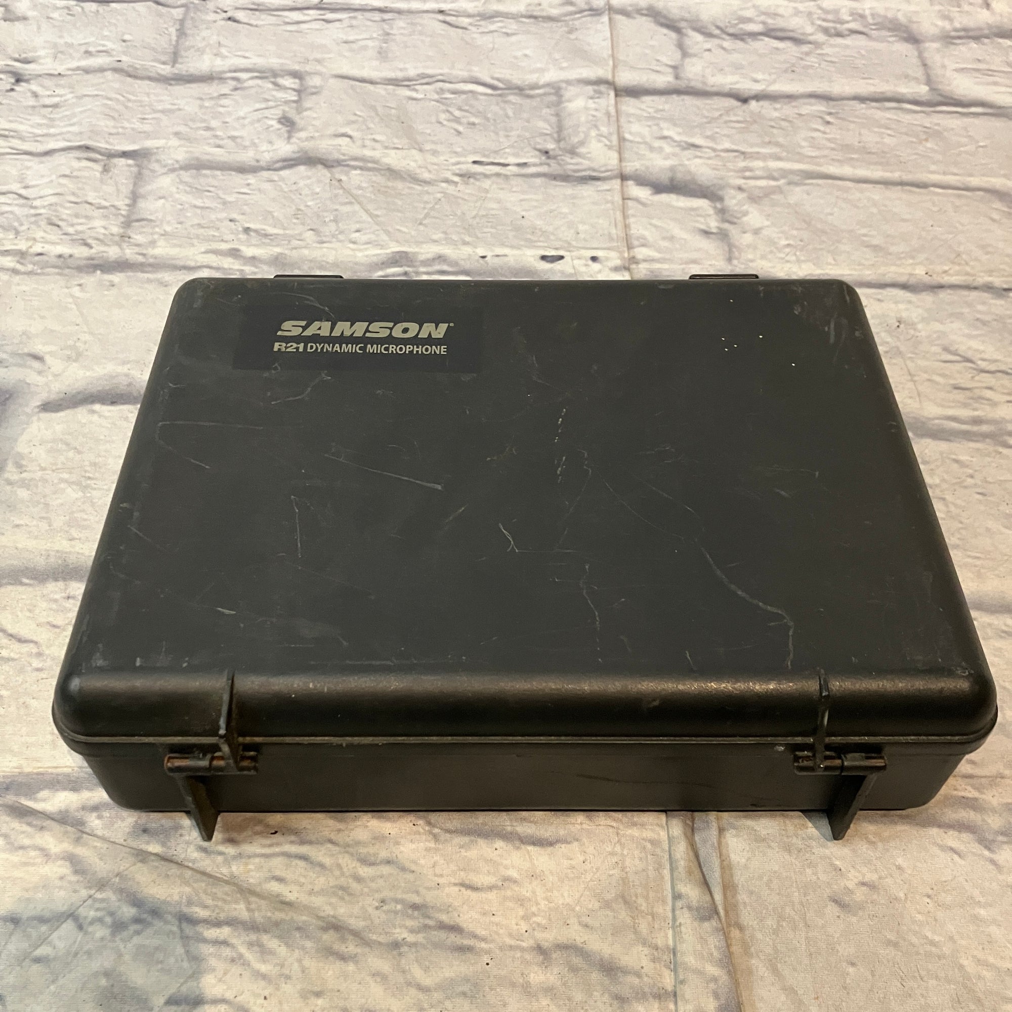 Samson DK707 Piece Drum Mic Set (missing one Tom mic)