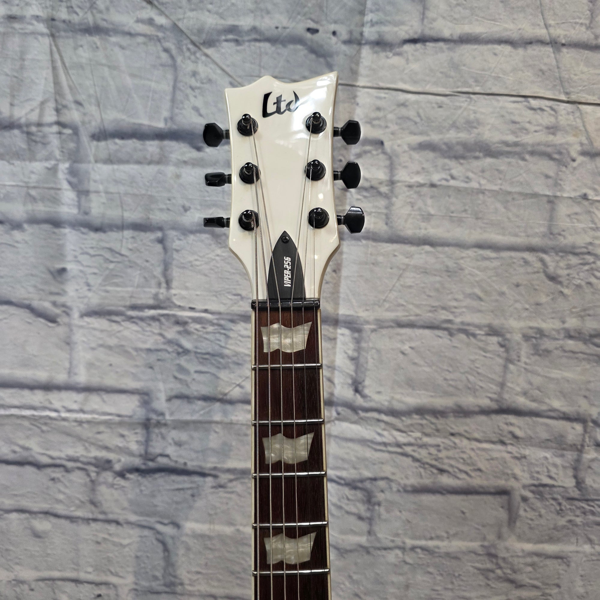 ESP LTD Viper 256 White Electric Guitar