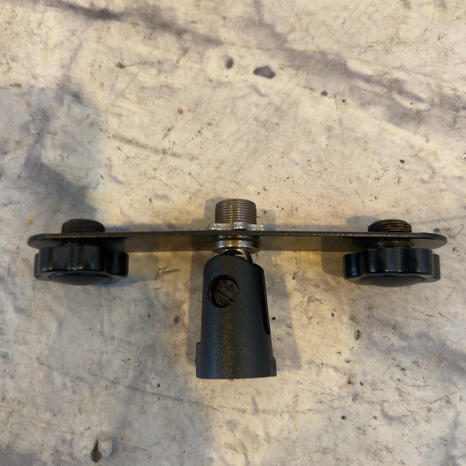 Unknown Stereo Microphone Mount