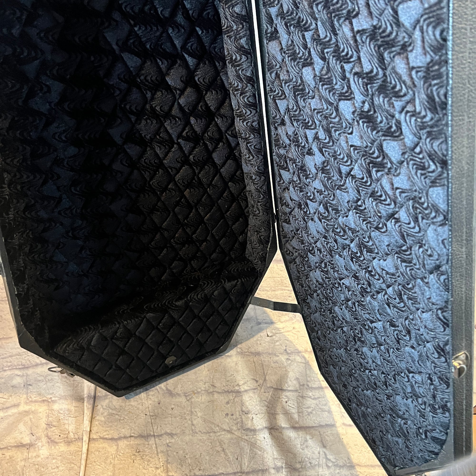 Coffin Case Solid Body Electric Guitar Hard Case