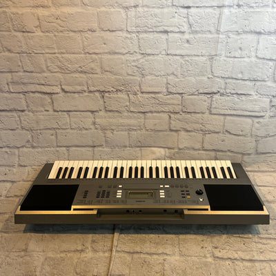 Yamaha PSR-E353 61-Key Electronic Keyboard
