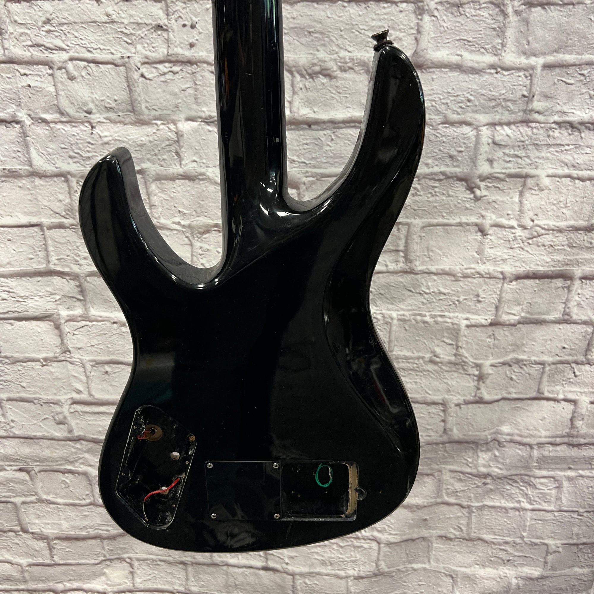 Nady Thunder Bass Husk - Neck Body Tuners Bridge Project